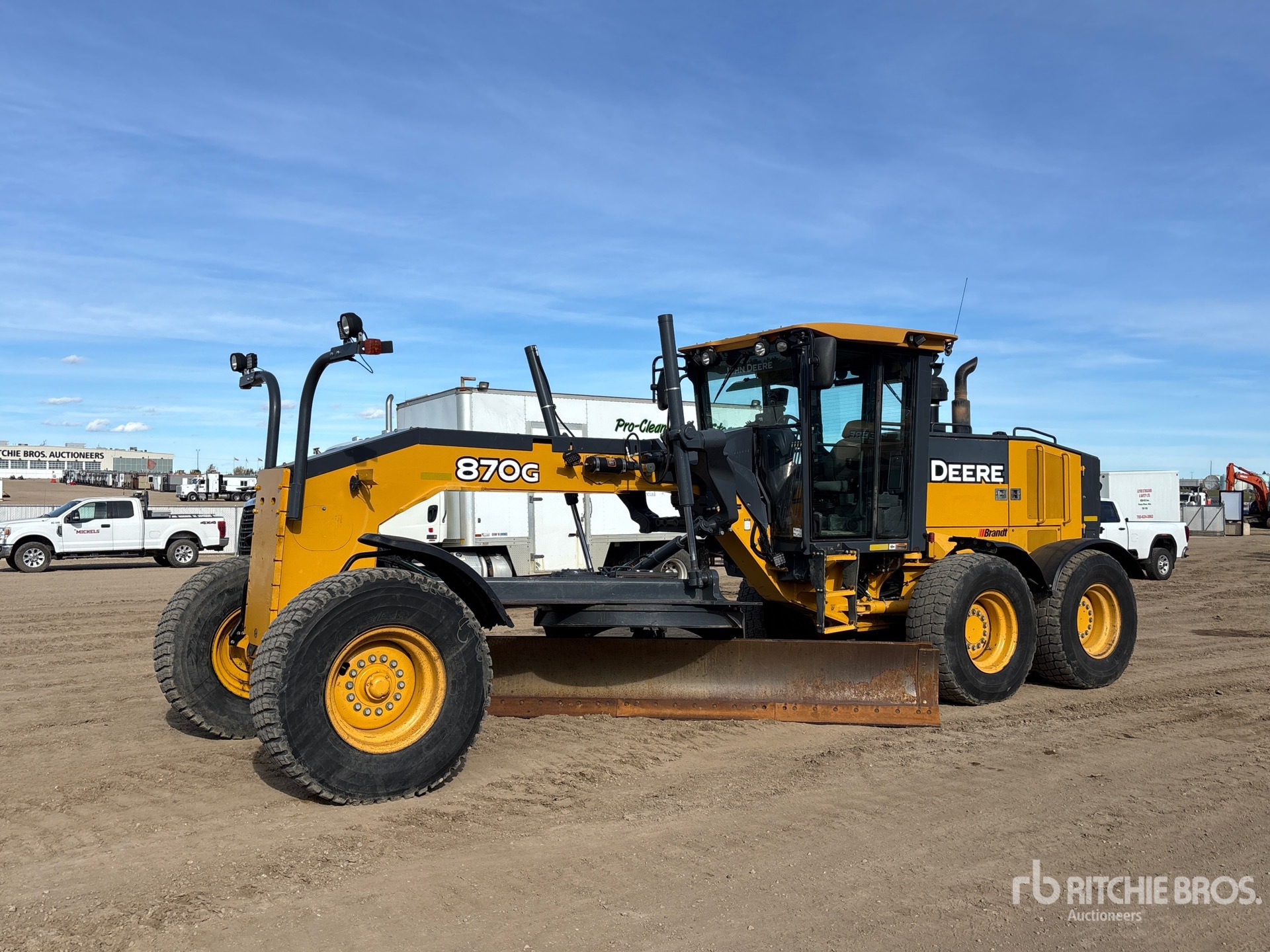 Photo of 2014 John Deere 870G