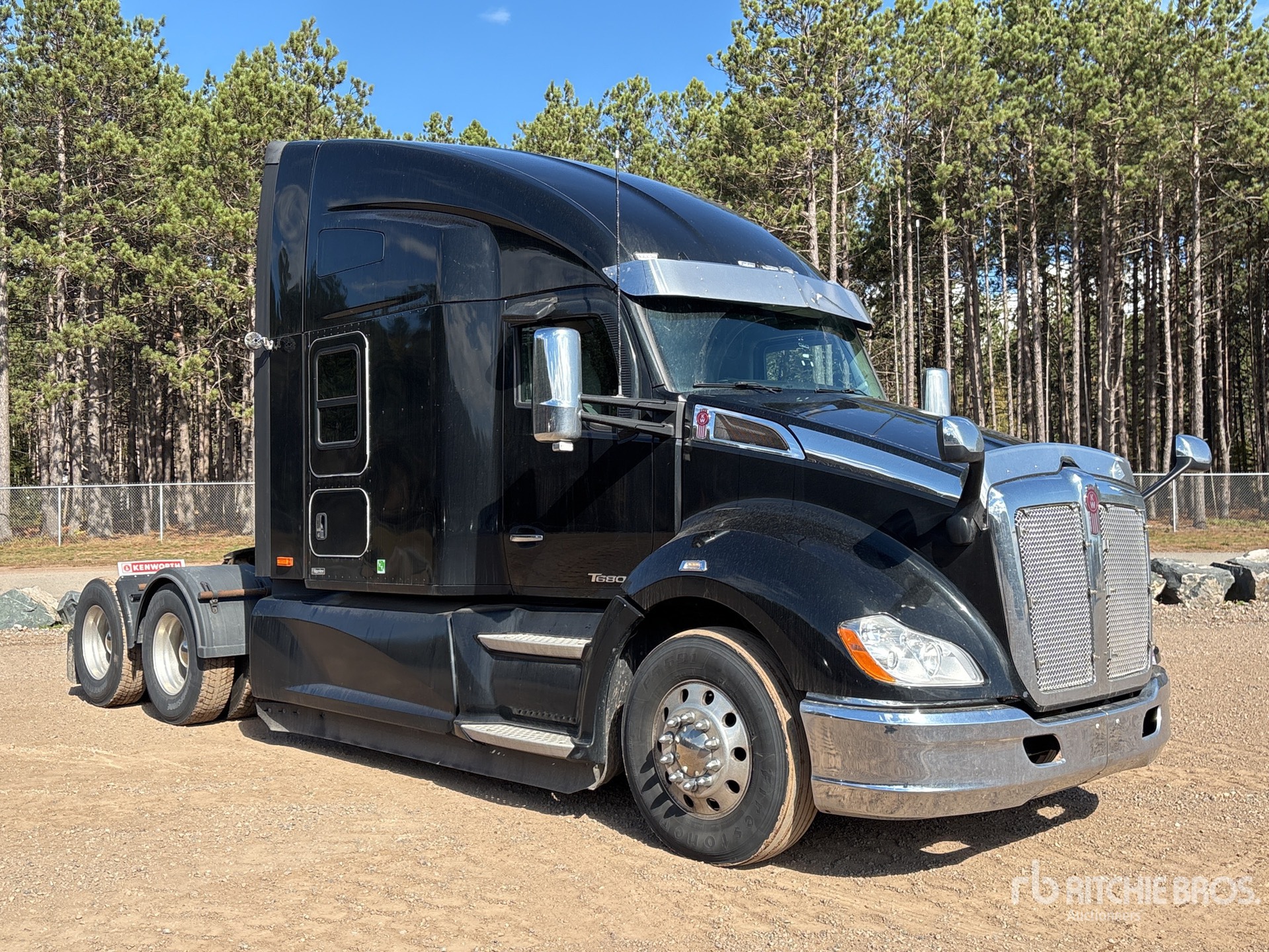 2022 Kenworth T680
