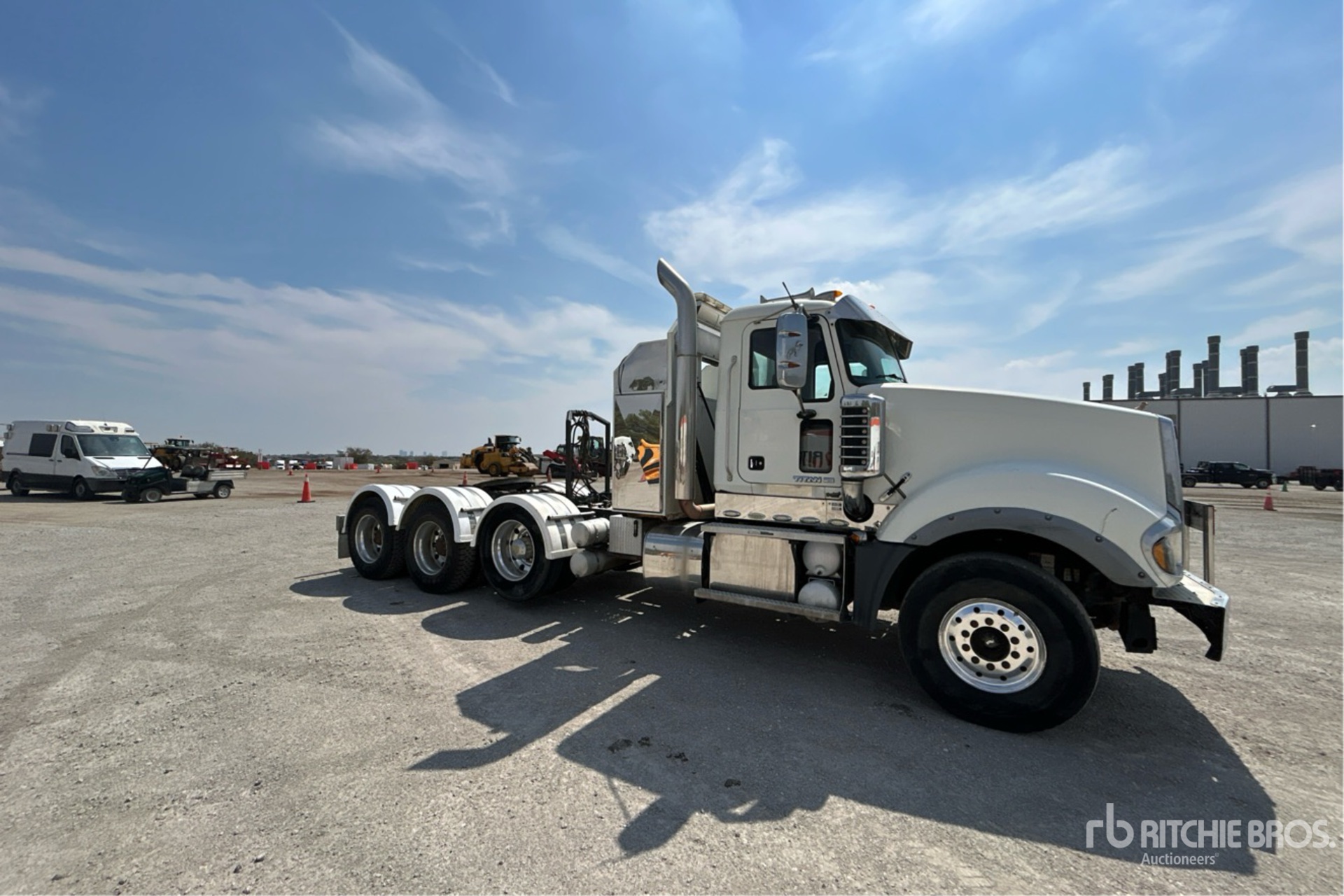 2013 Mack TD713