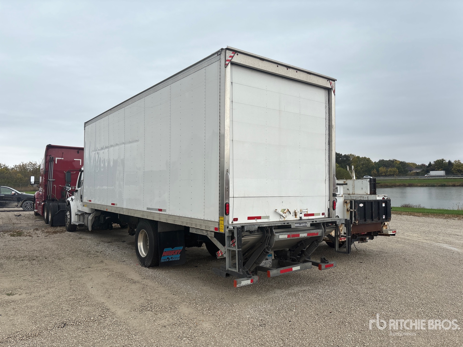 2023 Freightliner M2 106