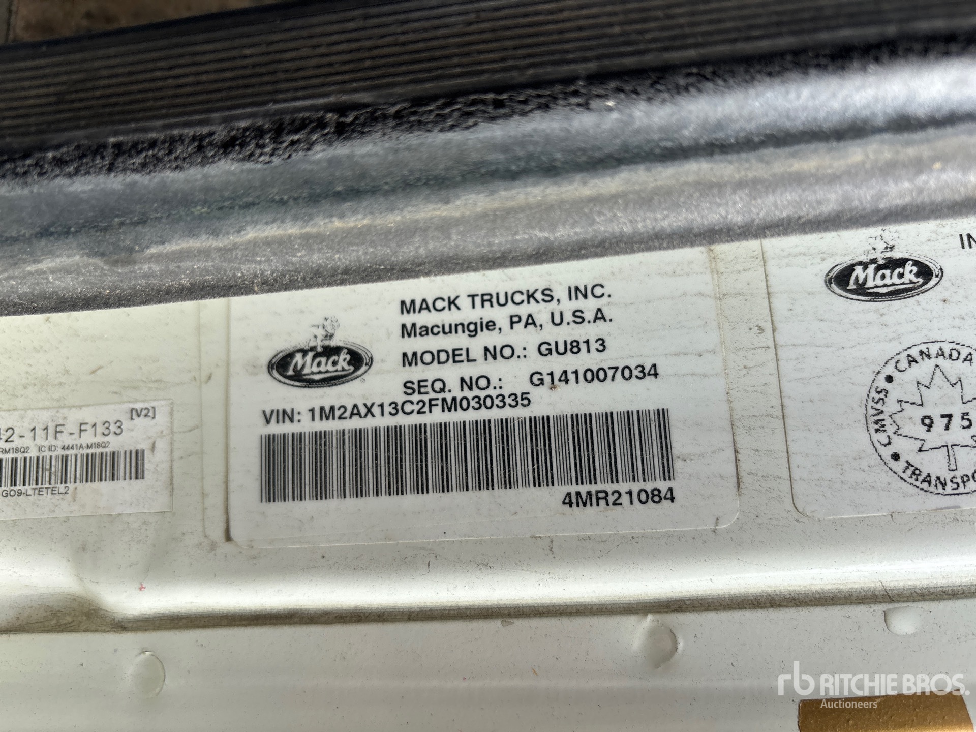 2015 Mack GU813
