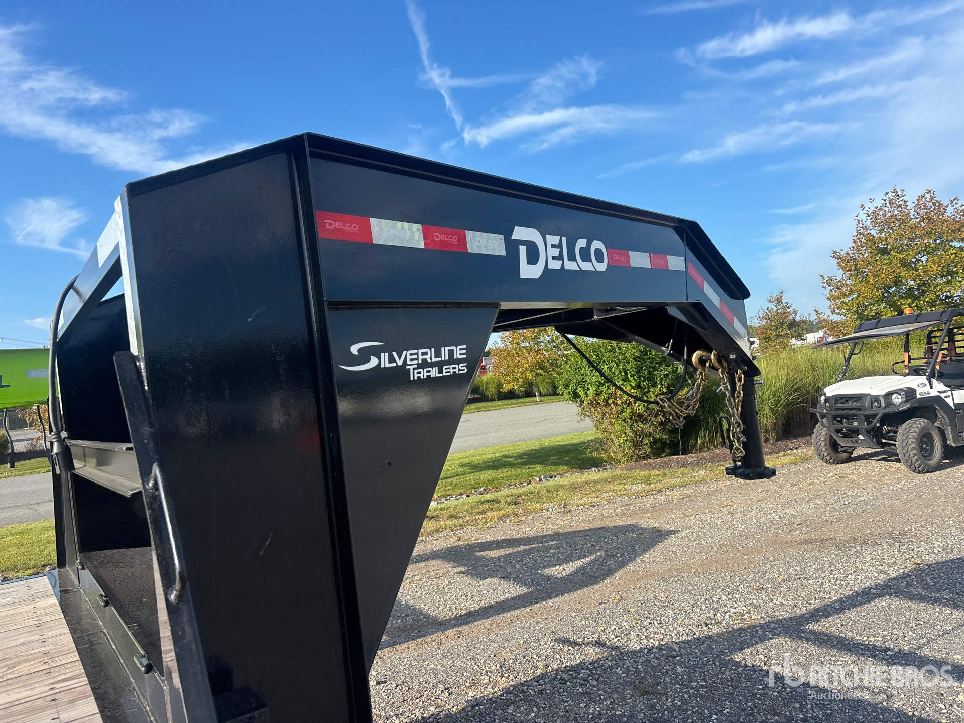 2026 Delco 40 ft T/A Gooseneck