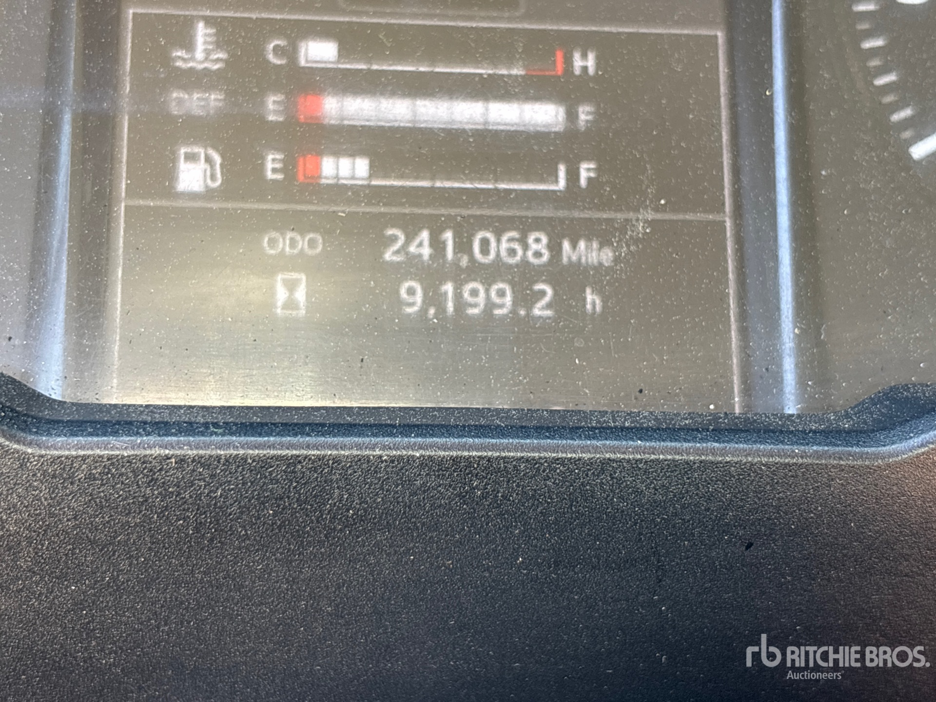 2022 Hino 268