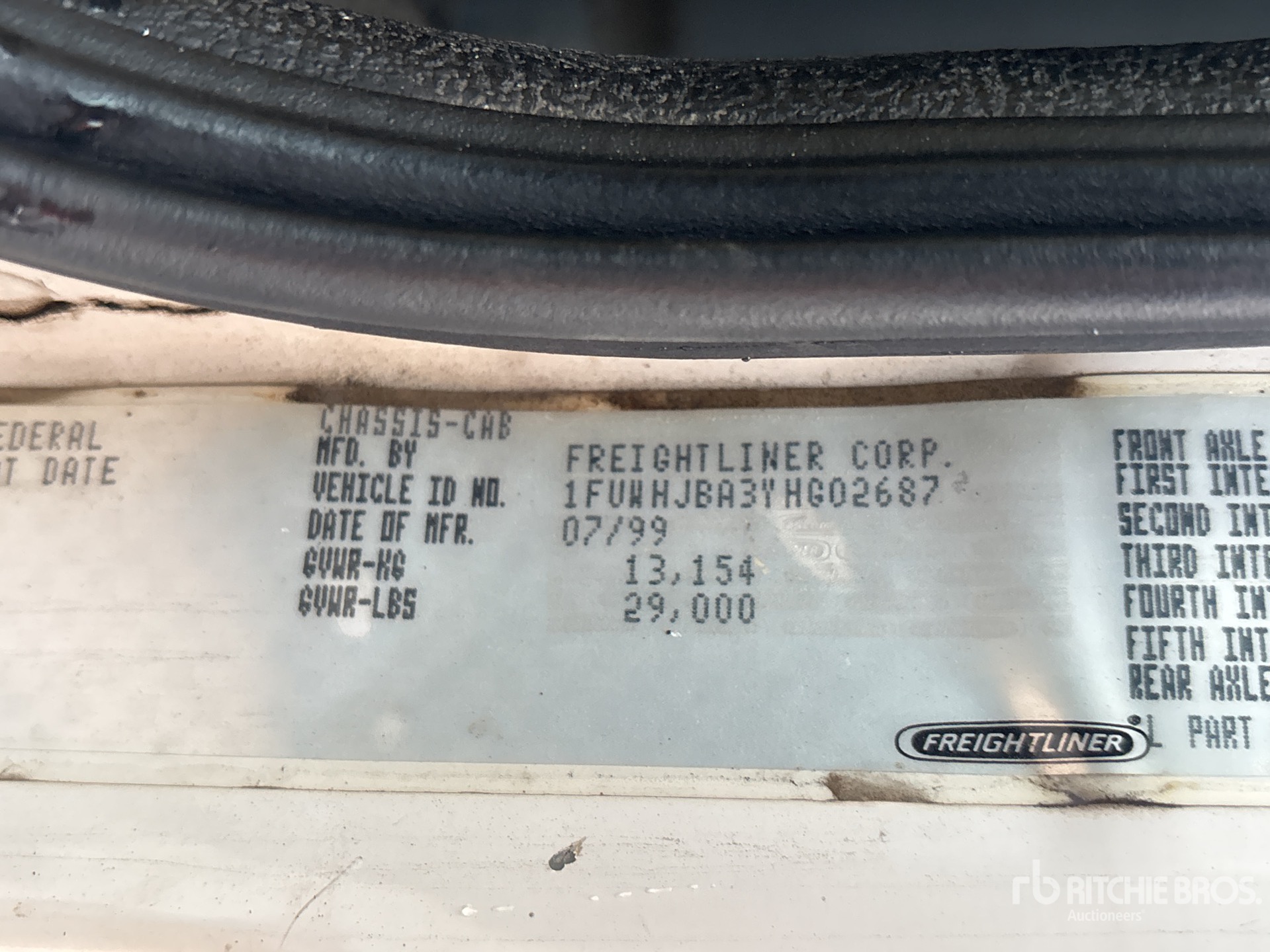 2000 Freightliner FL 70
