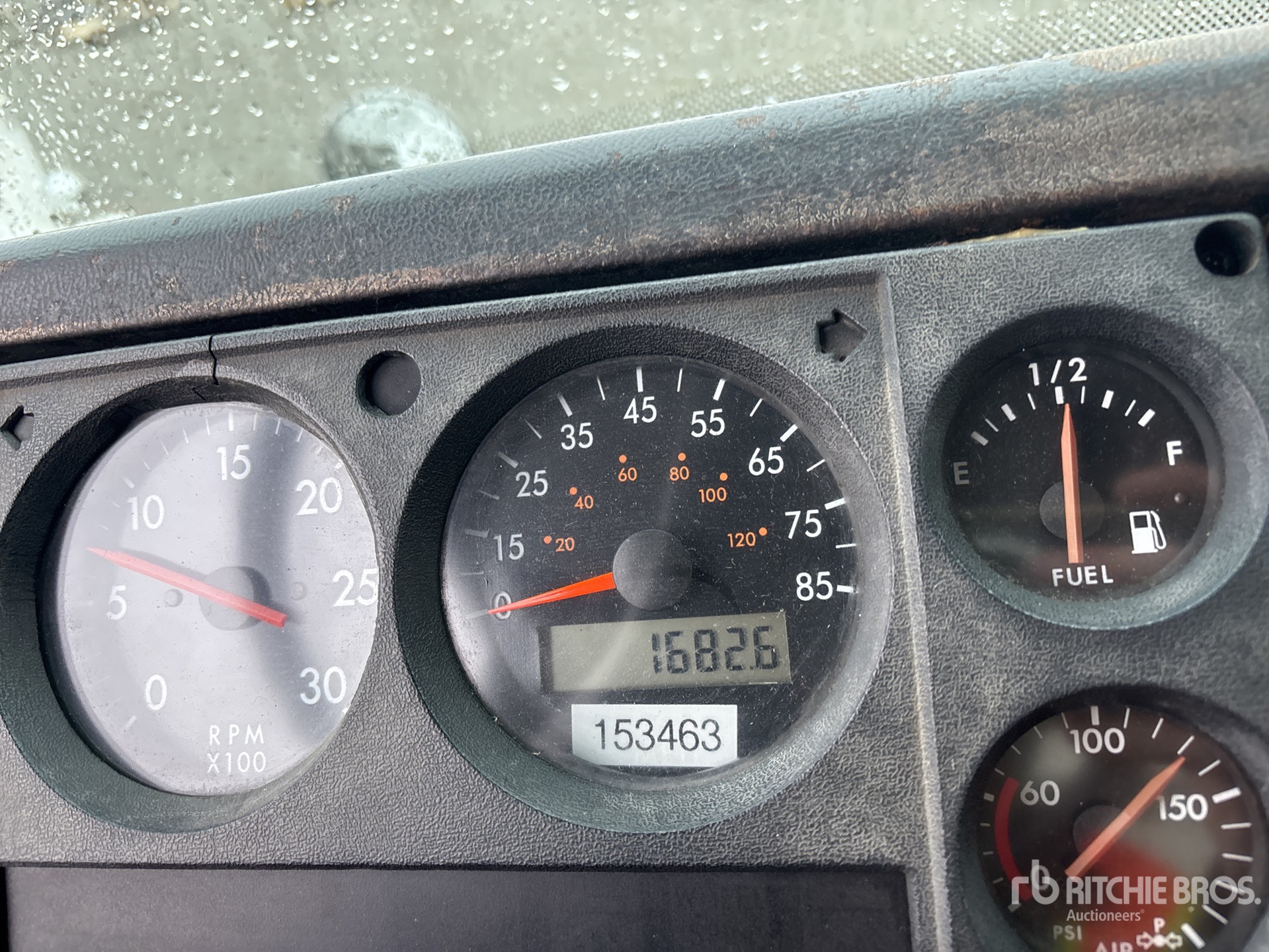 2000 Freightliner FL 70