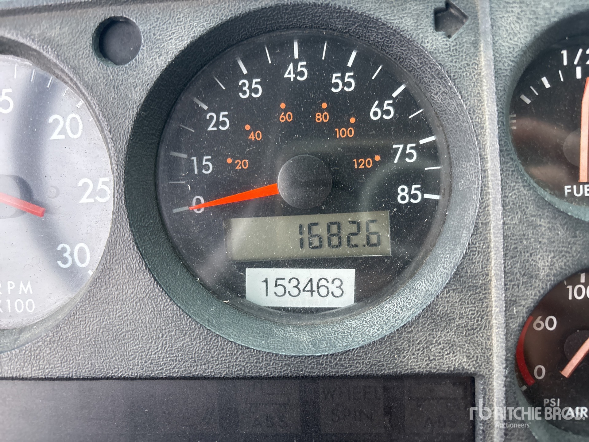2000 Freightliner FL 70