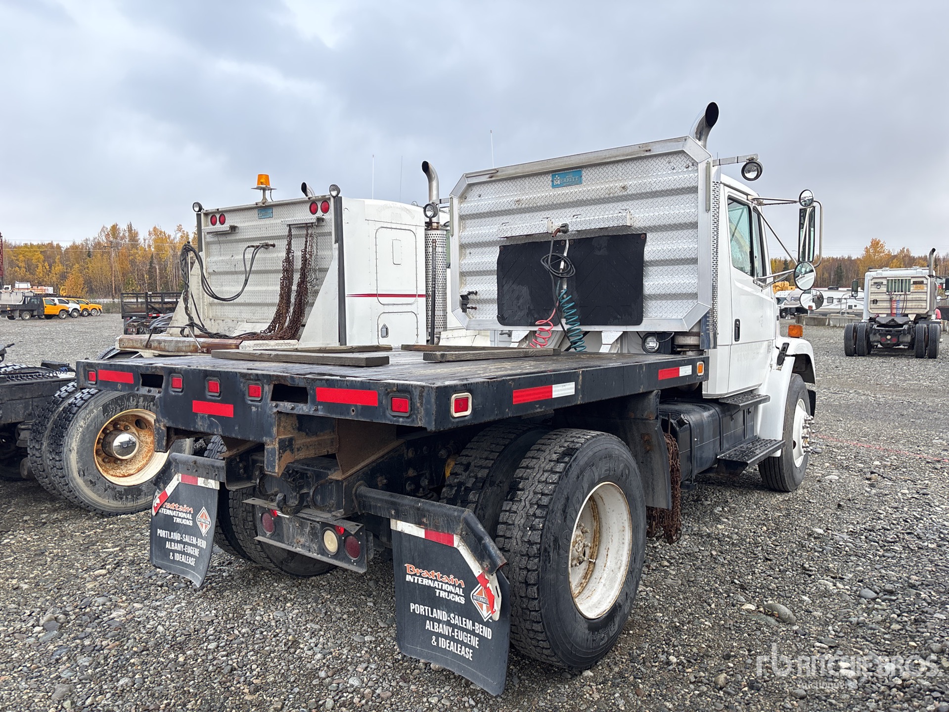 2000 Freightliner FL 70