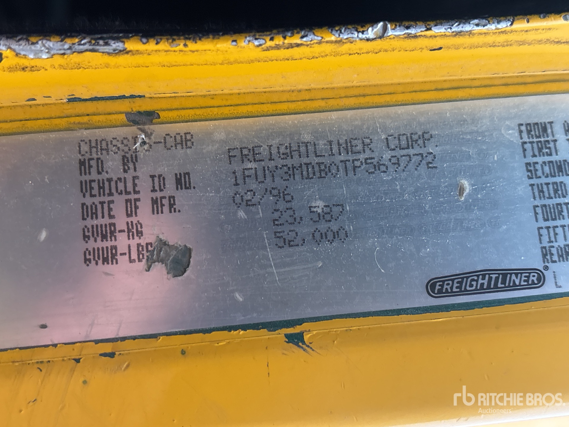 1996 Freightliner FLD 112