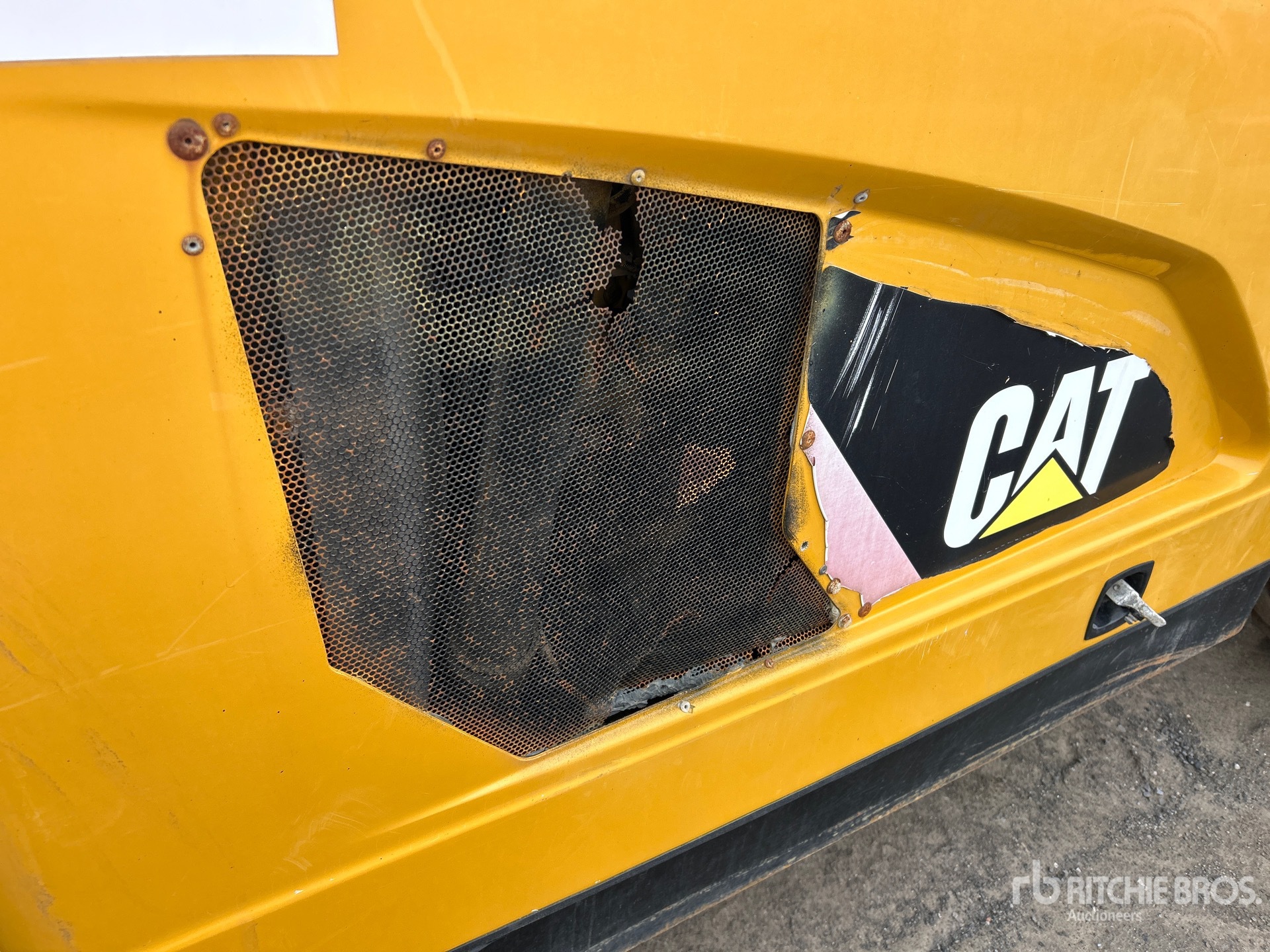 2012 Caterpillar TL943C