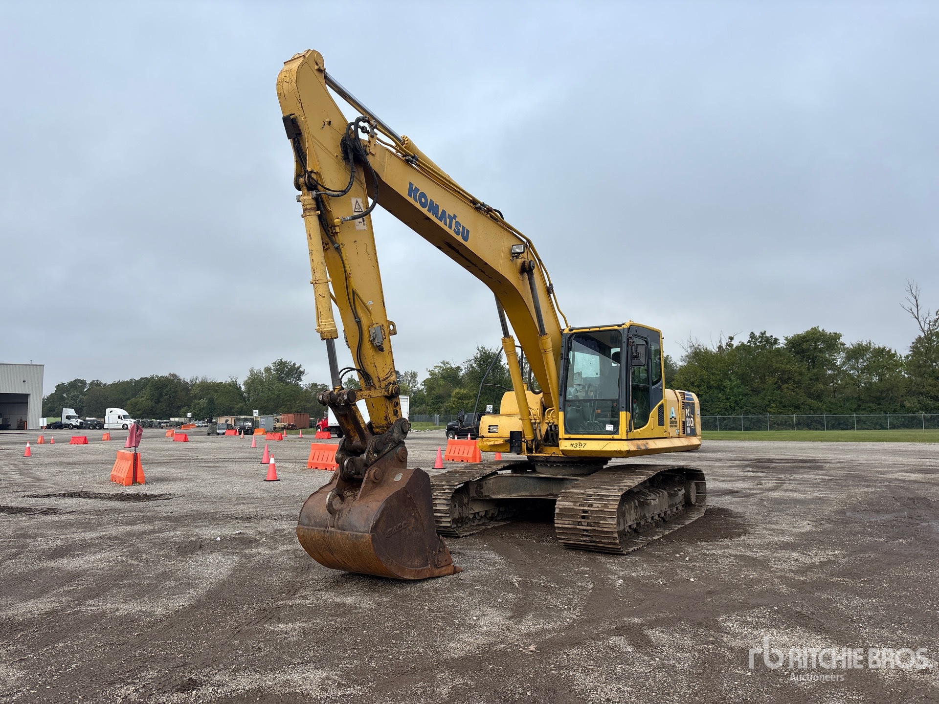 Photo of 2011 Komatsu PC200-8
