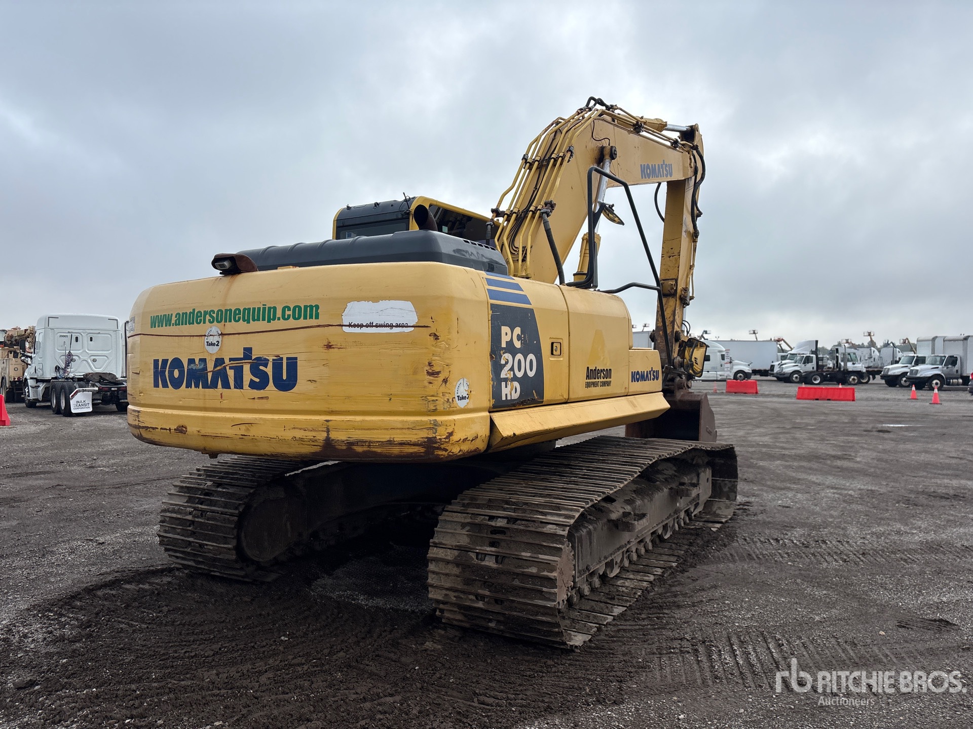 2011 Komatsu PC200-8
