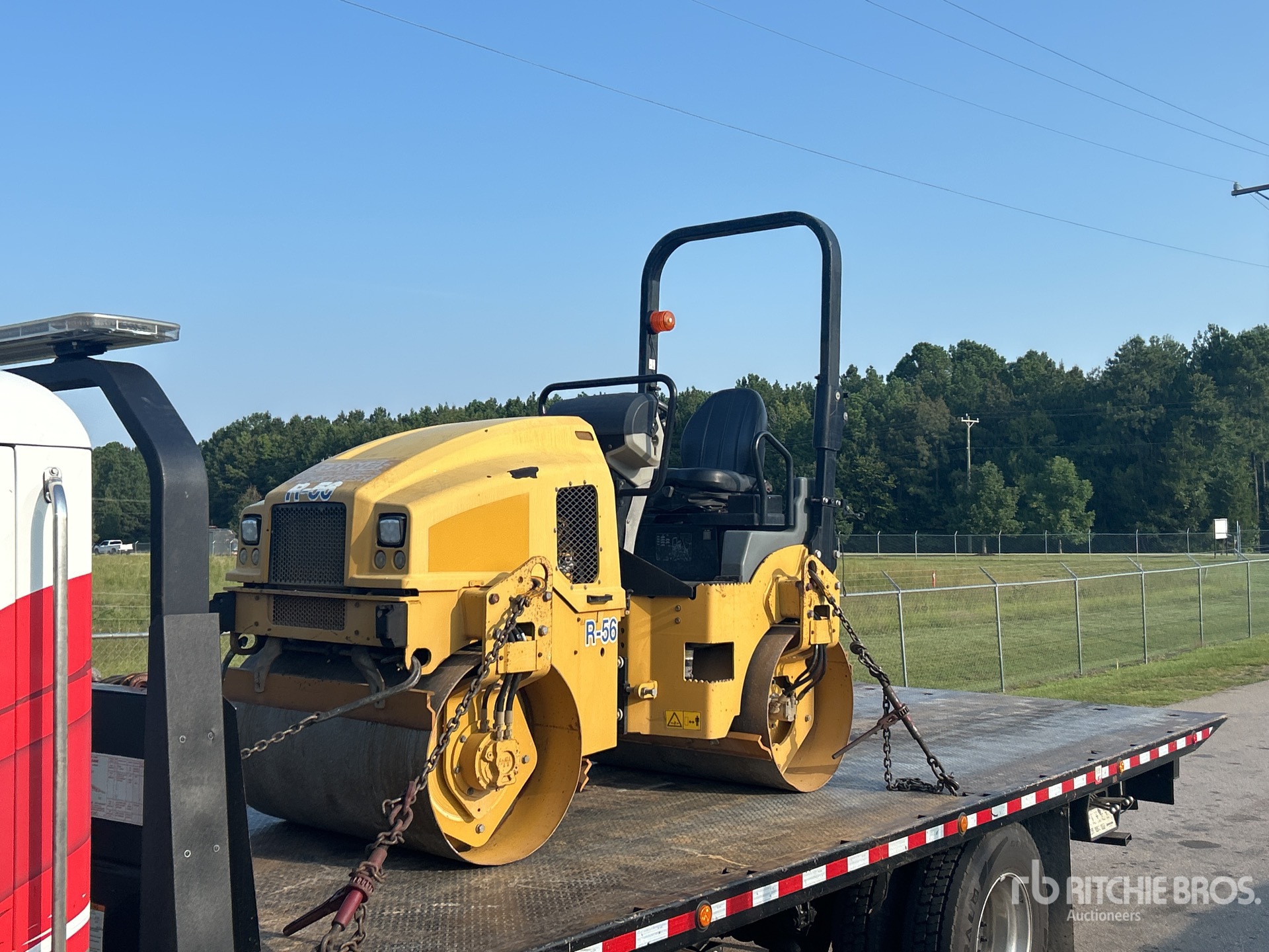 2017 Caterpillar CB2.7