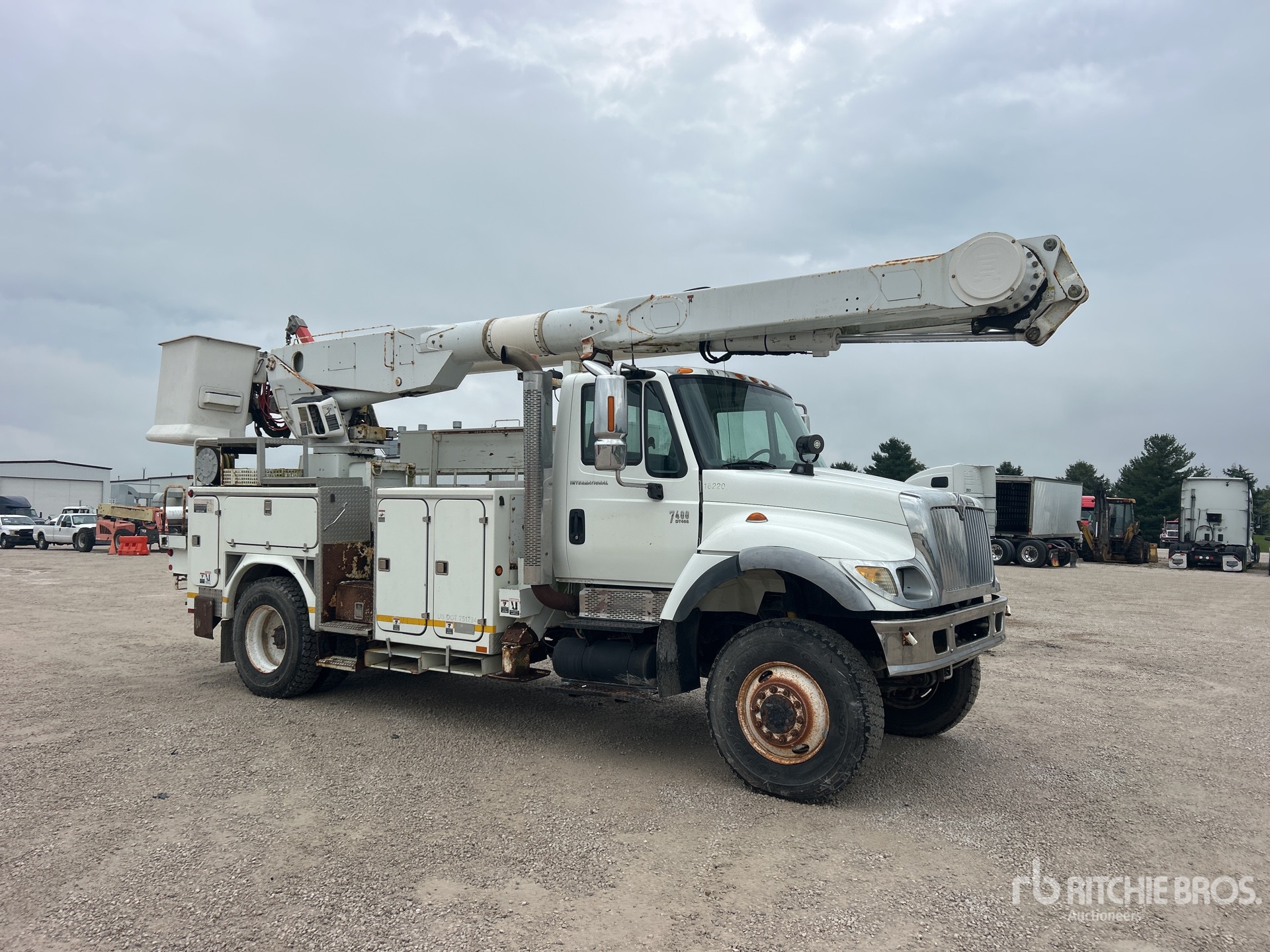 2002 International 7400