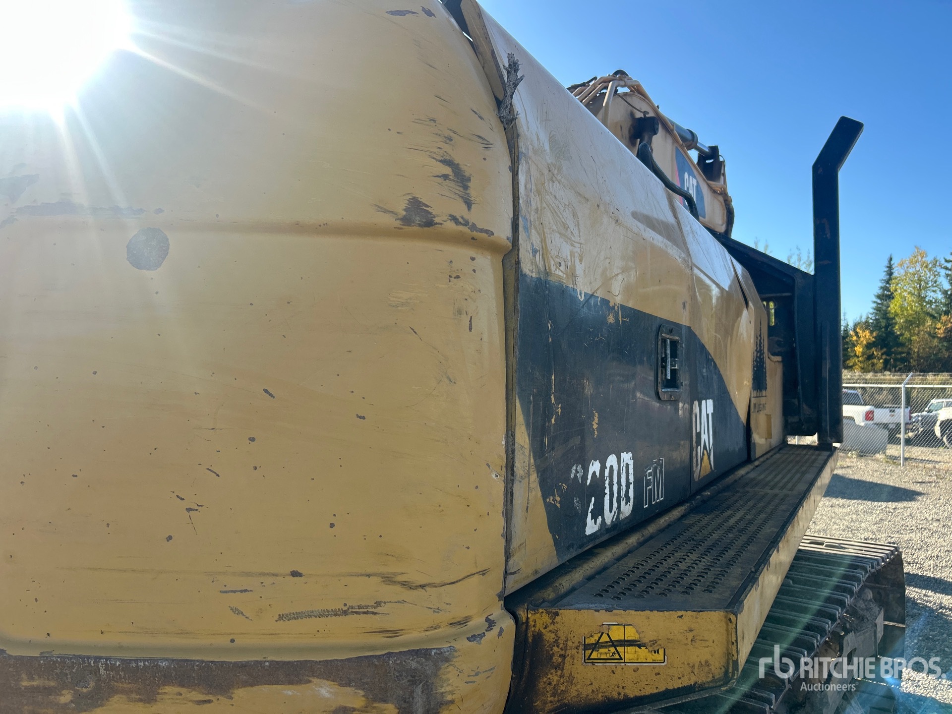 2010 John Deere 320D