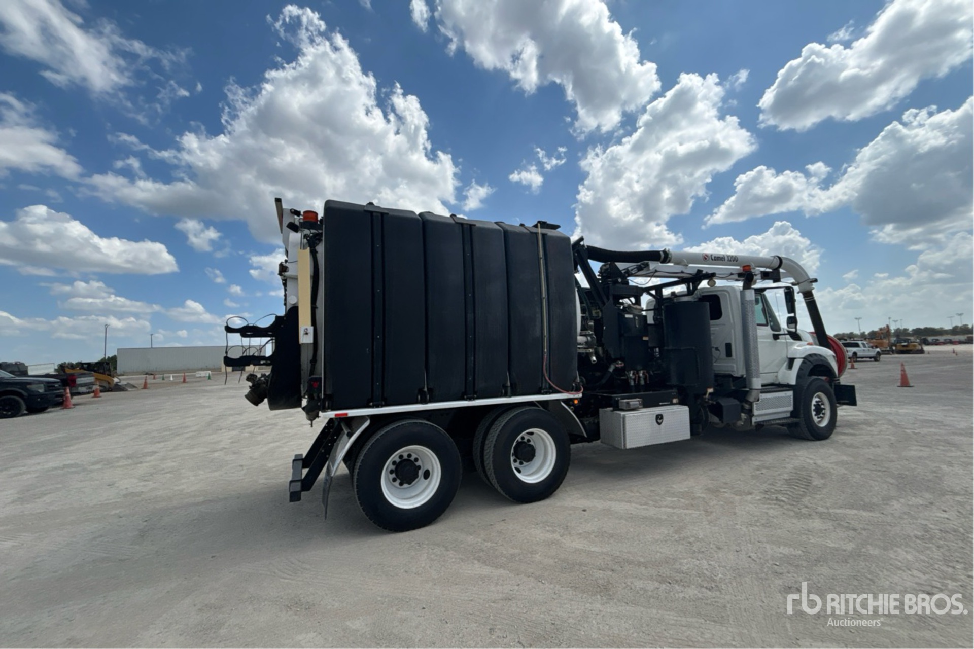 2015 International 7600