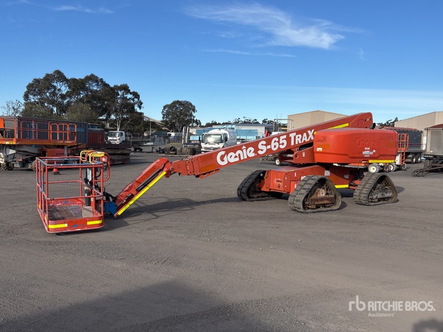 2017 Genie S65 TRAX Articulating Boom Lift