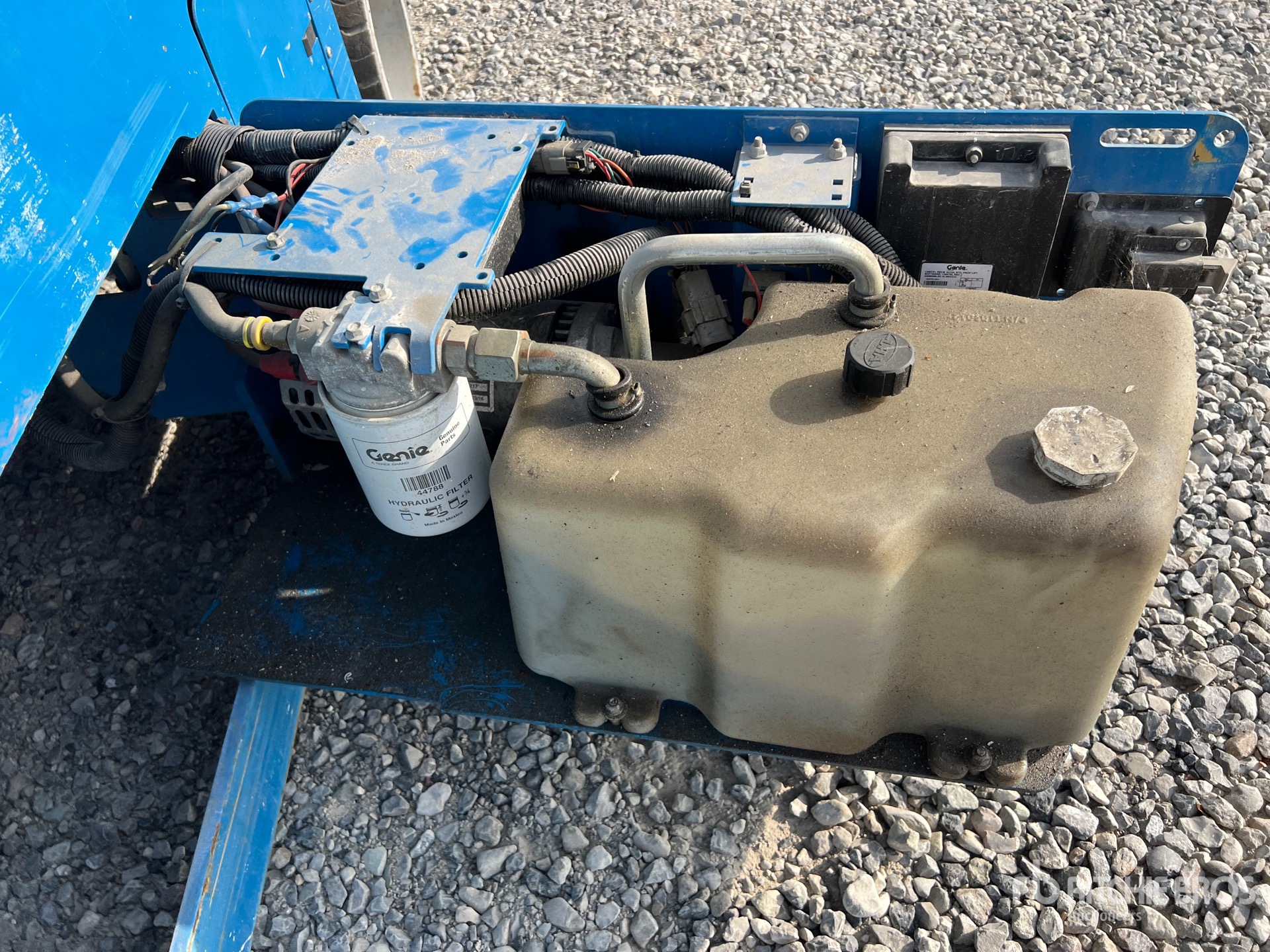 2016 Genie GS2632
