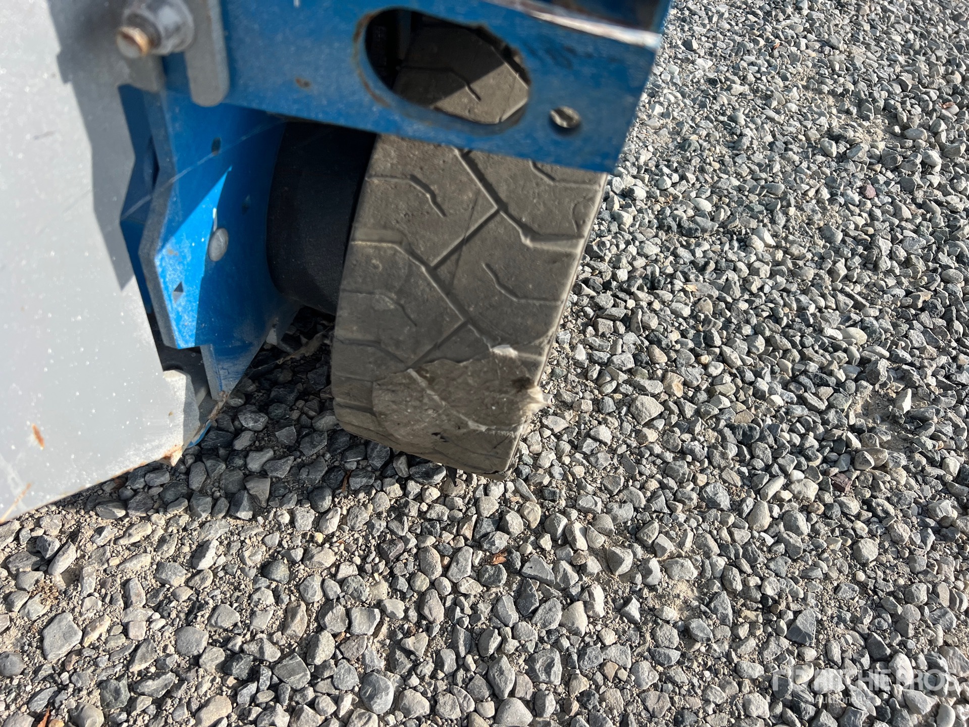 2016 Genie GS2632