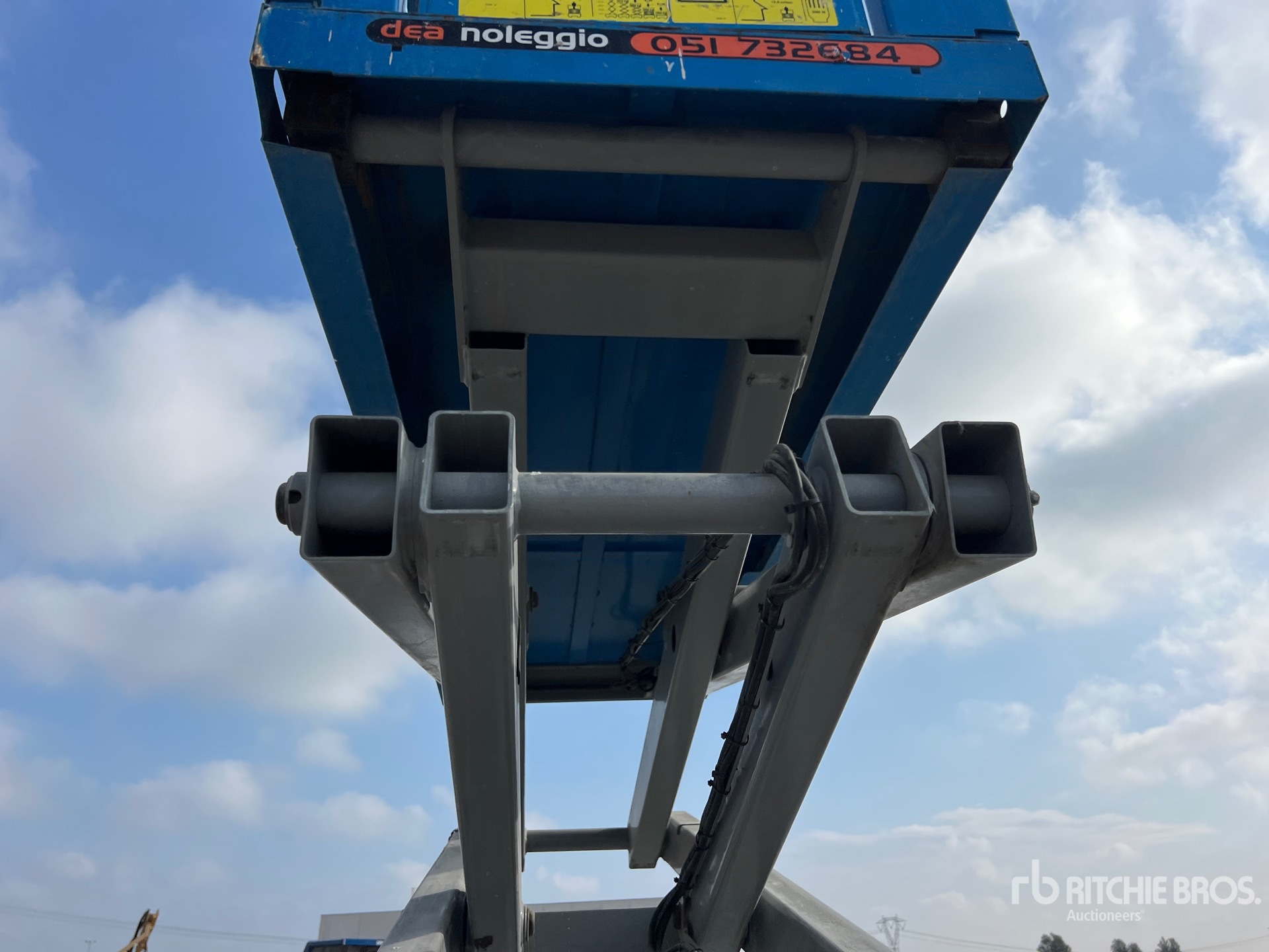 2016 Genie GS2632