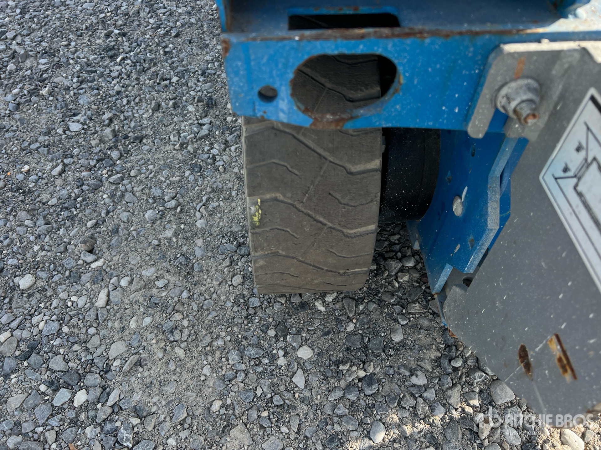 2016 Genie GS2632