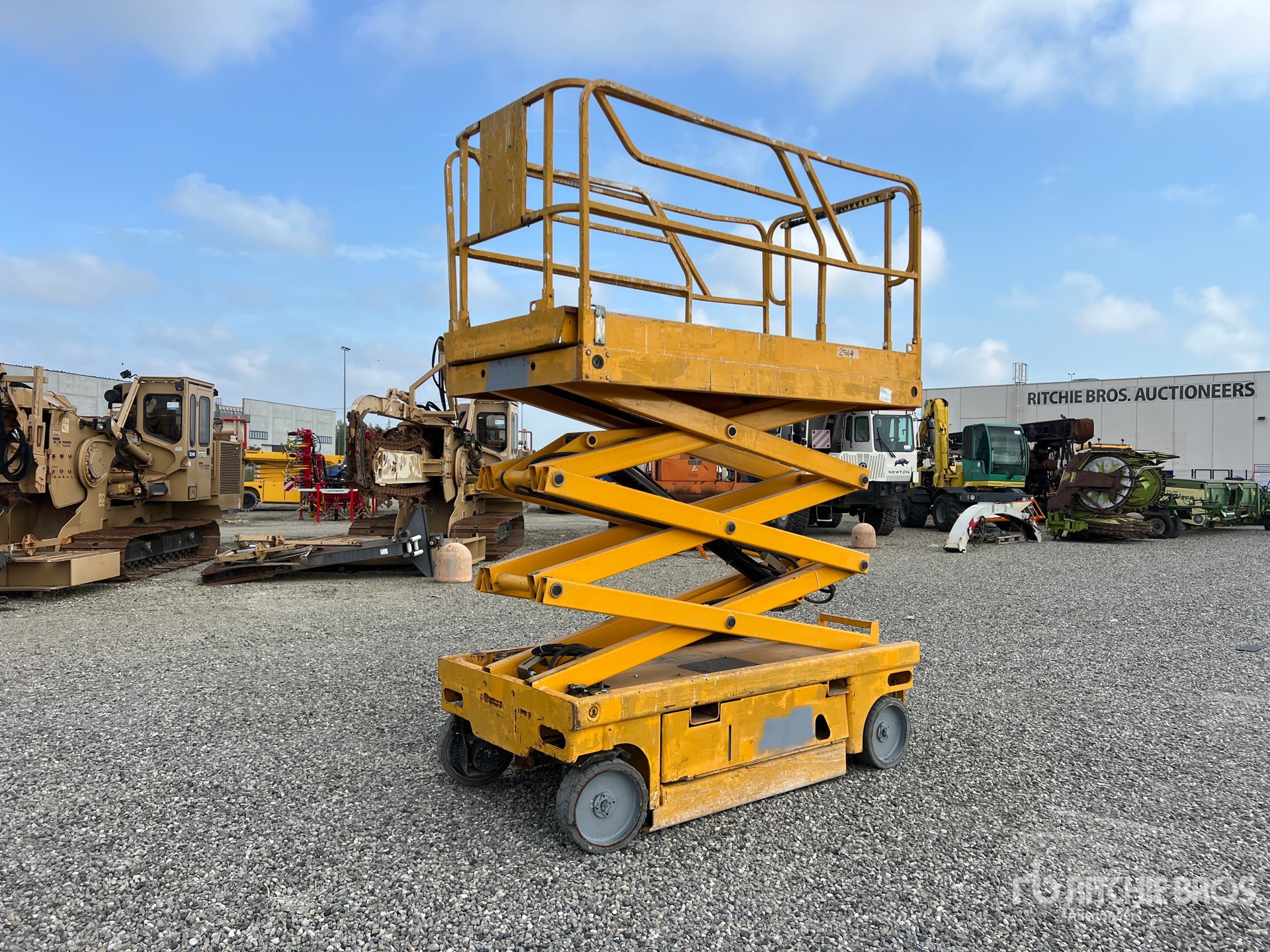2009 Haulotte COMPACT 8W NT