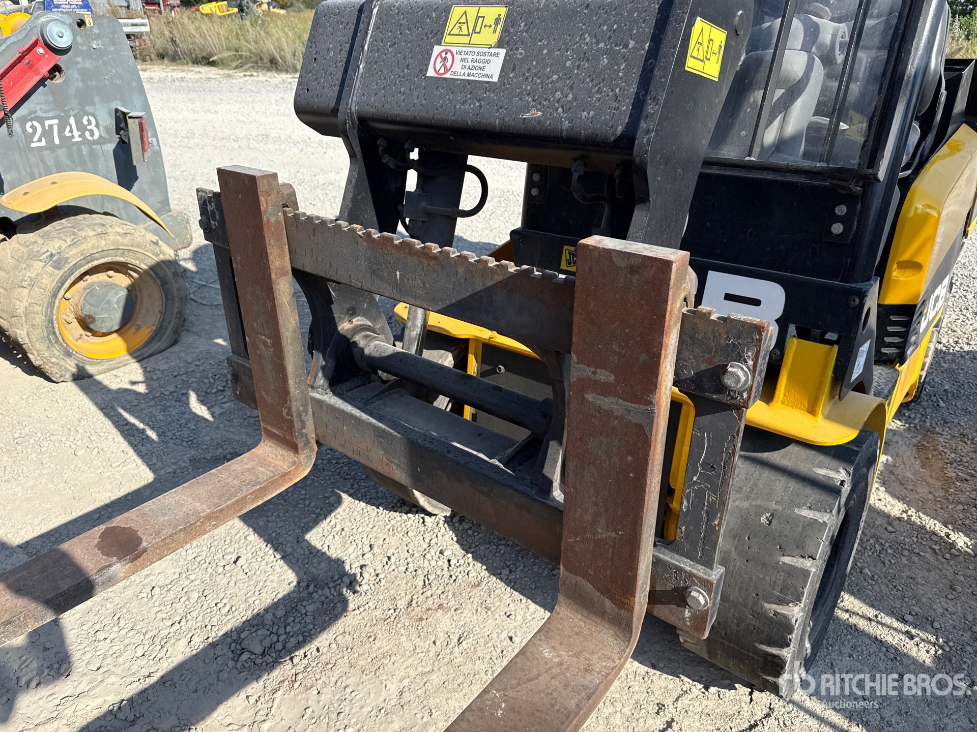 2000 JCB 300