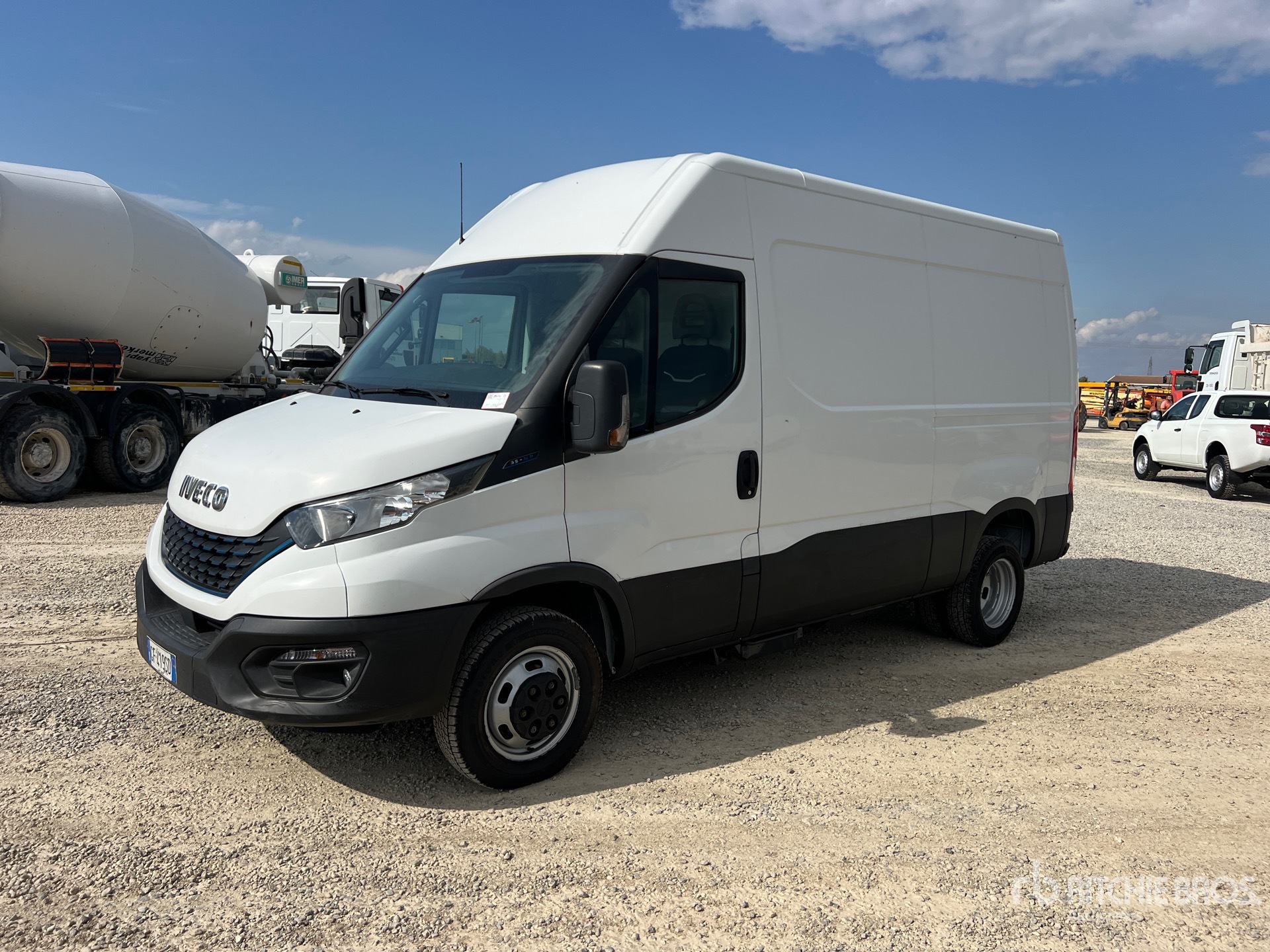 Photo of 2021 Iveco DAILY 35C14NV
