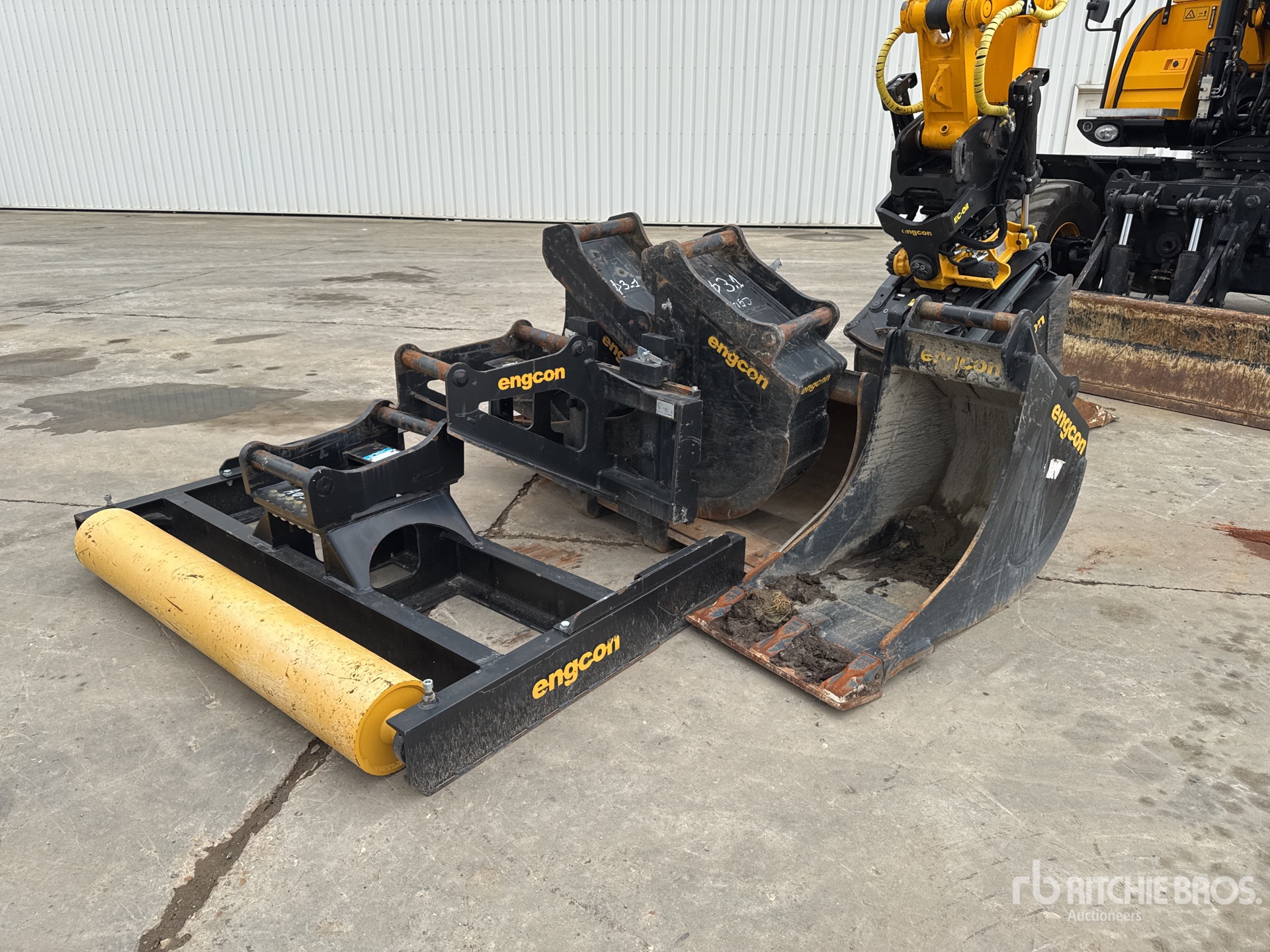2023 JCB JS145WT-SV