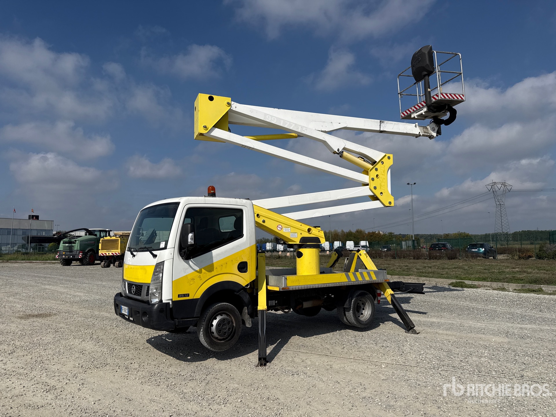  Nissan CABSTAR 35.12