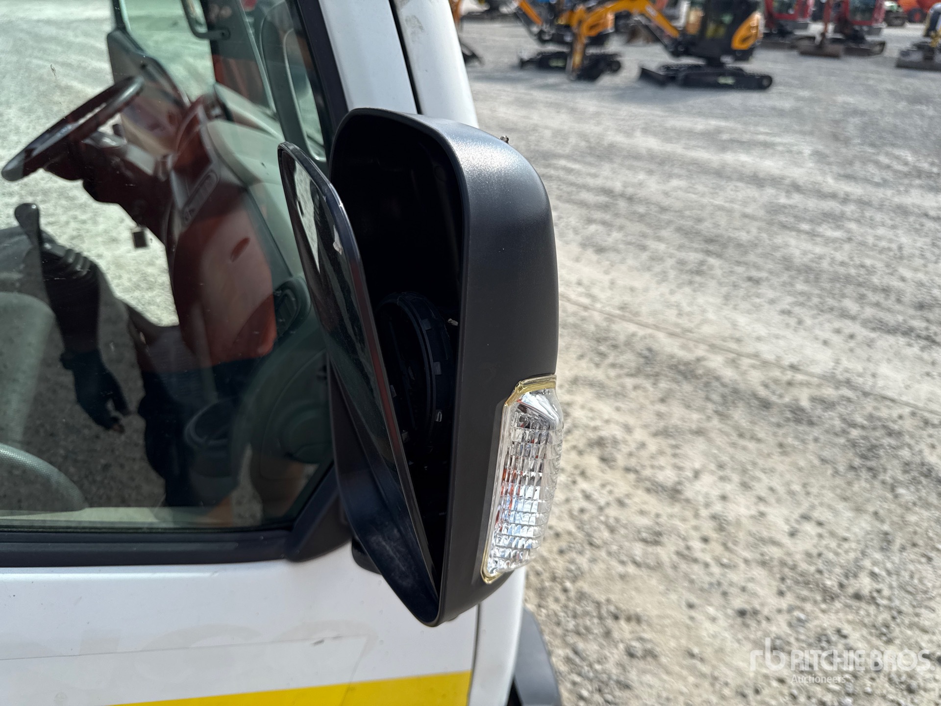 Nissan CABSTAR 35.12