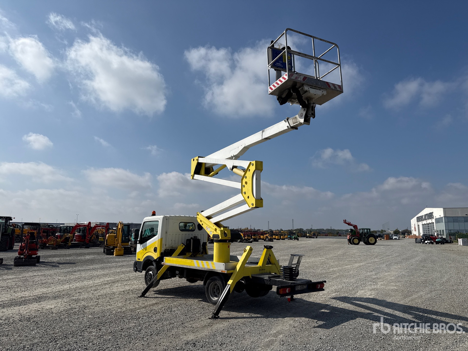 Nissan CABSTAR 35.12