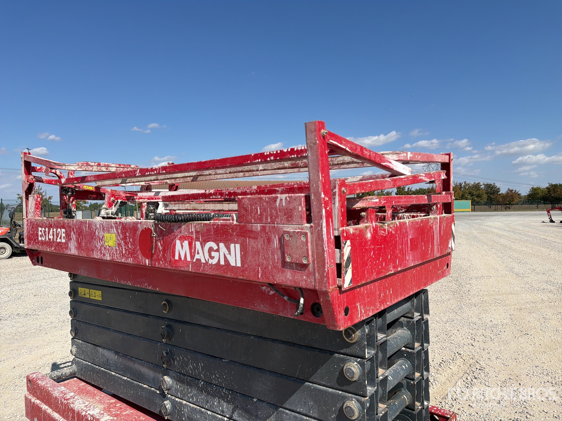 2020 Magni ES1412E