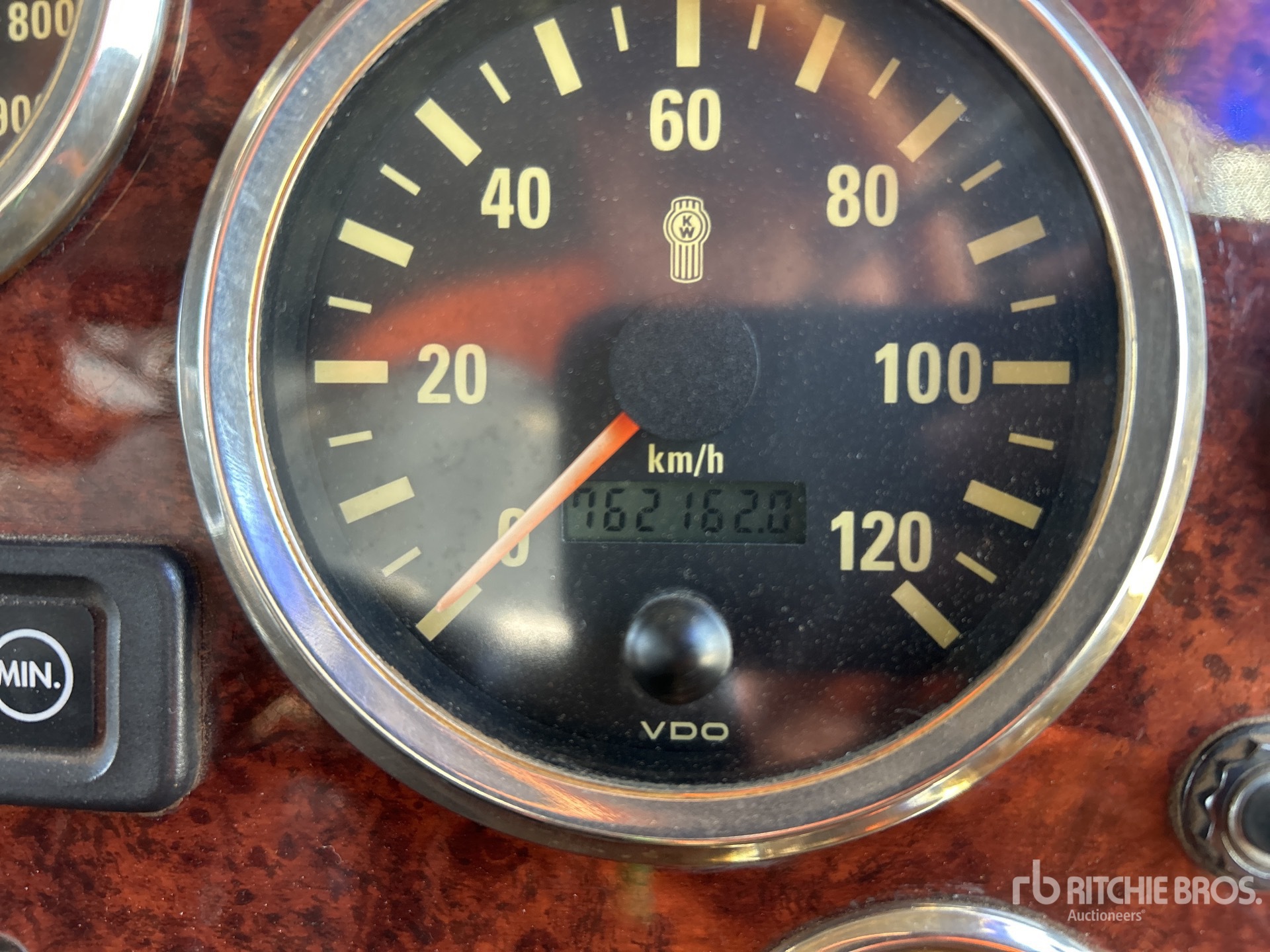 2010 Kenworth T408SAR