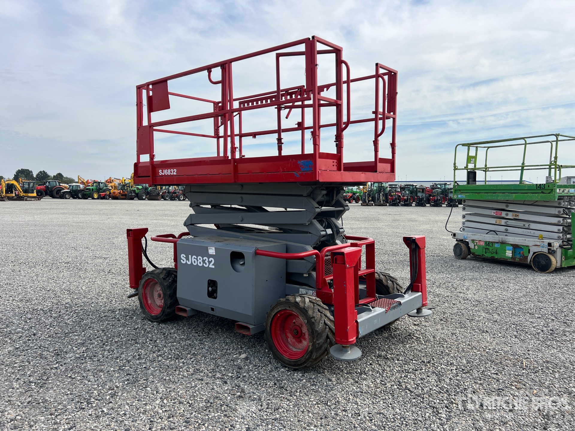 2007 Skyjack SJ6832