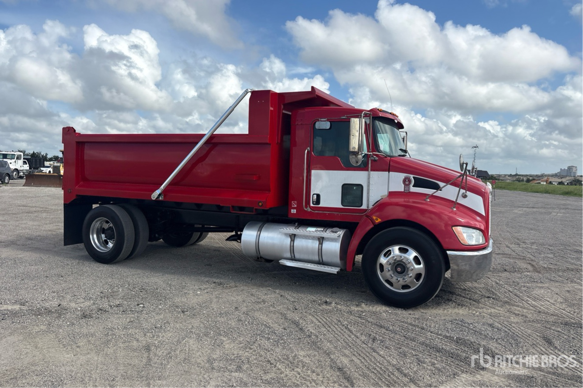 2019 Kenworth T370