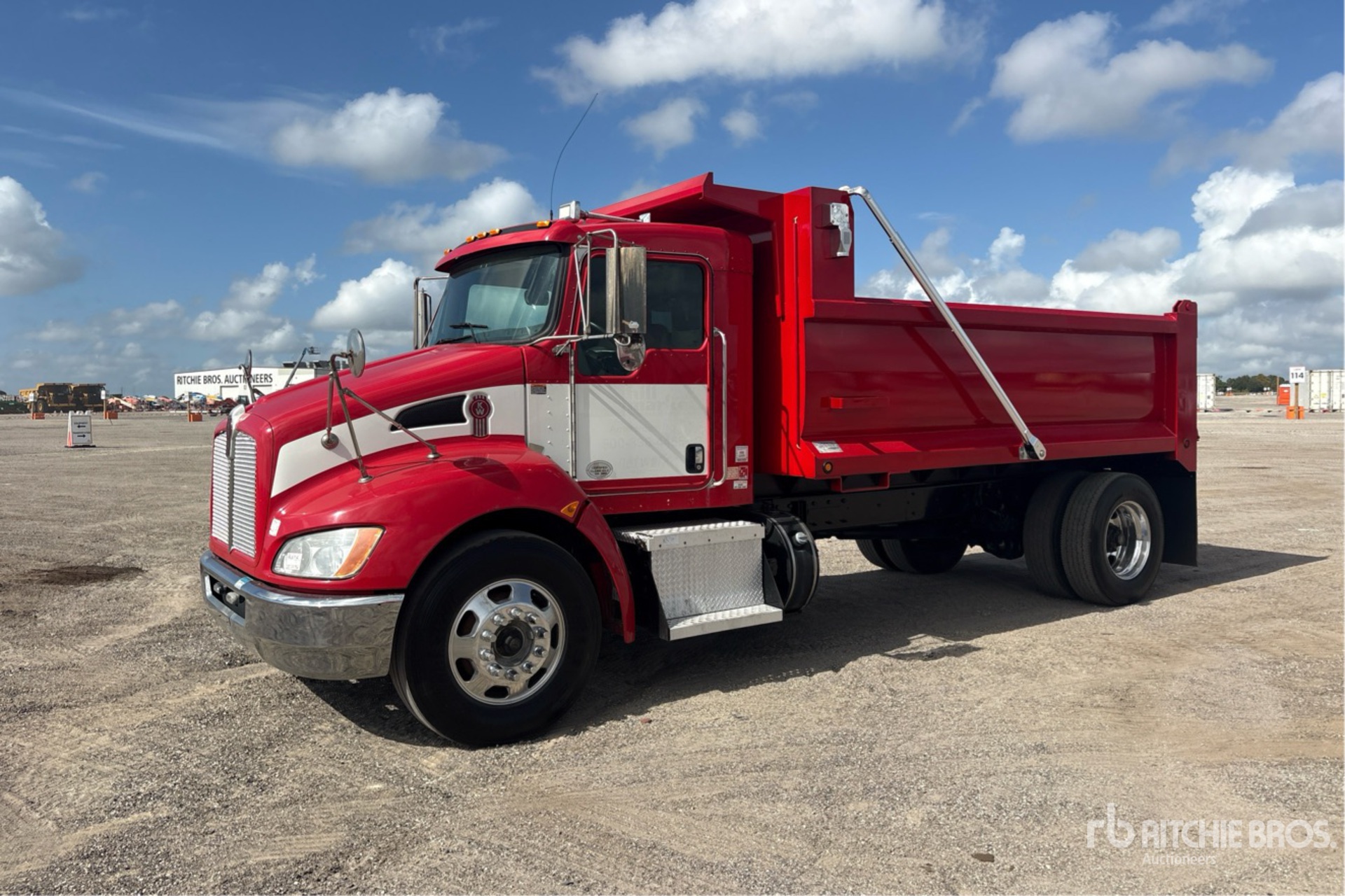 2019 Kenworth T370