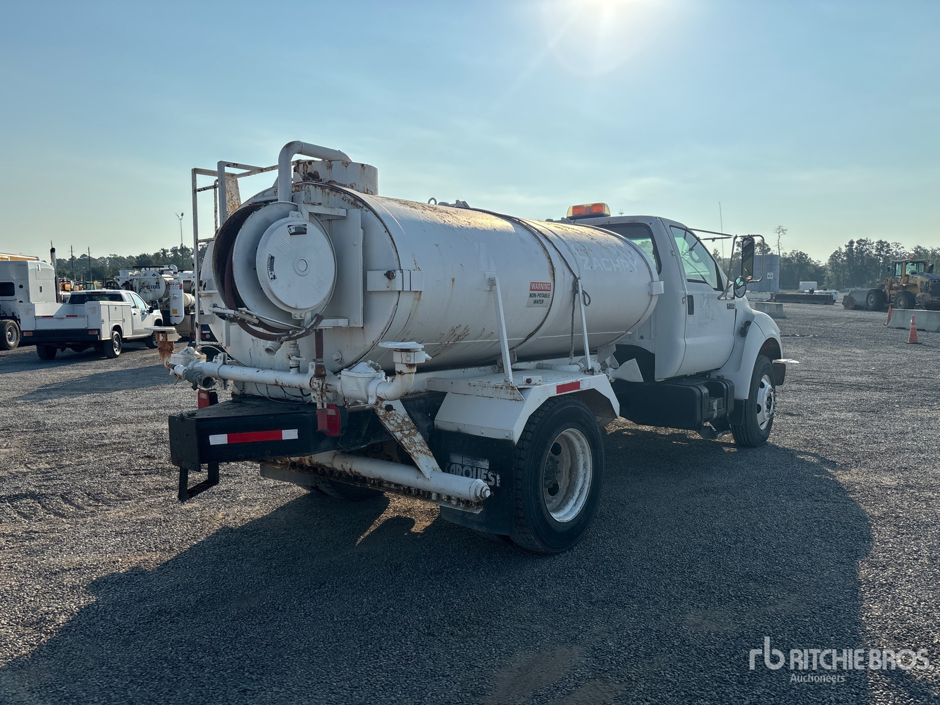 2002 Ford F-750