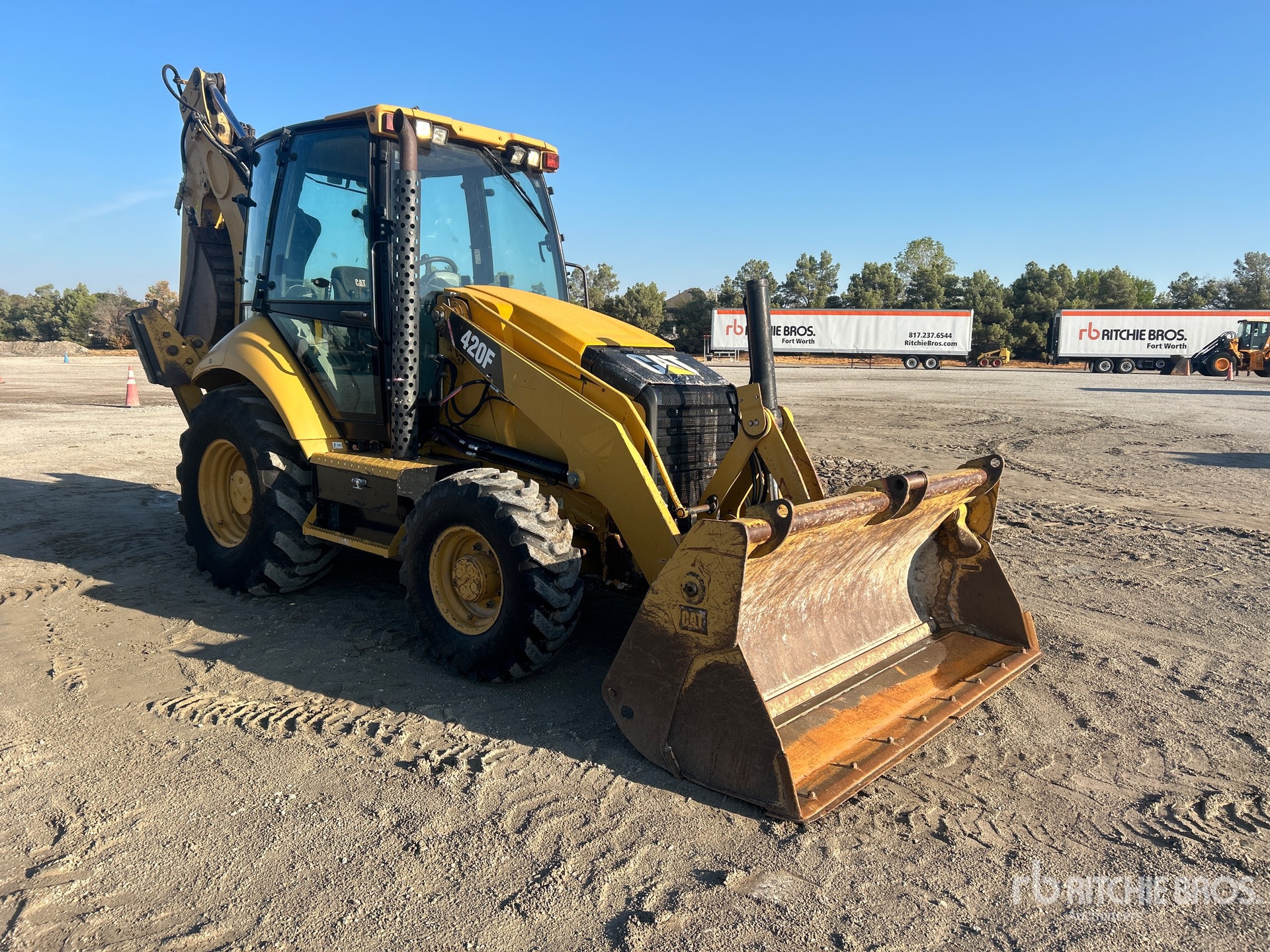 Photo of 2012 Caterpillar 420F