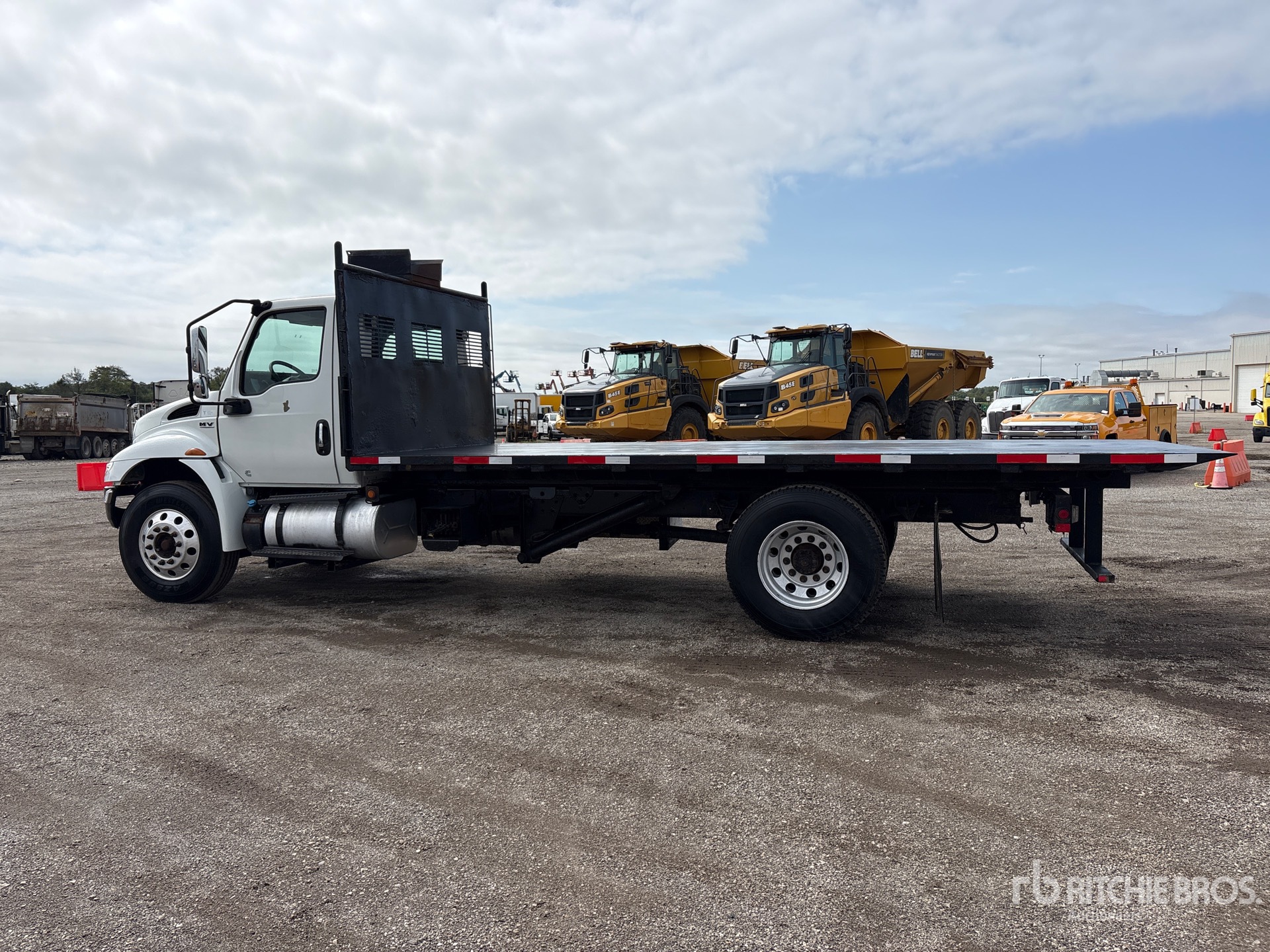 2019 International MV 607
