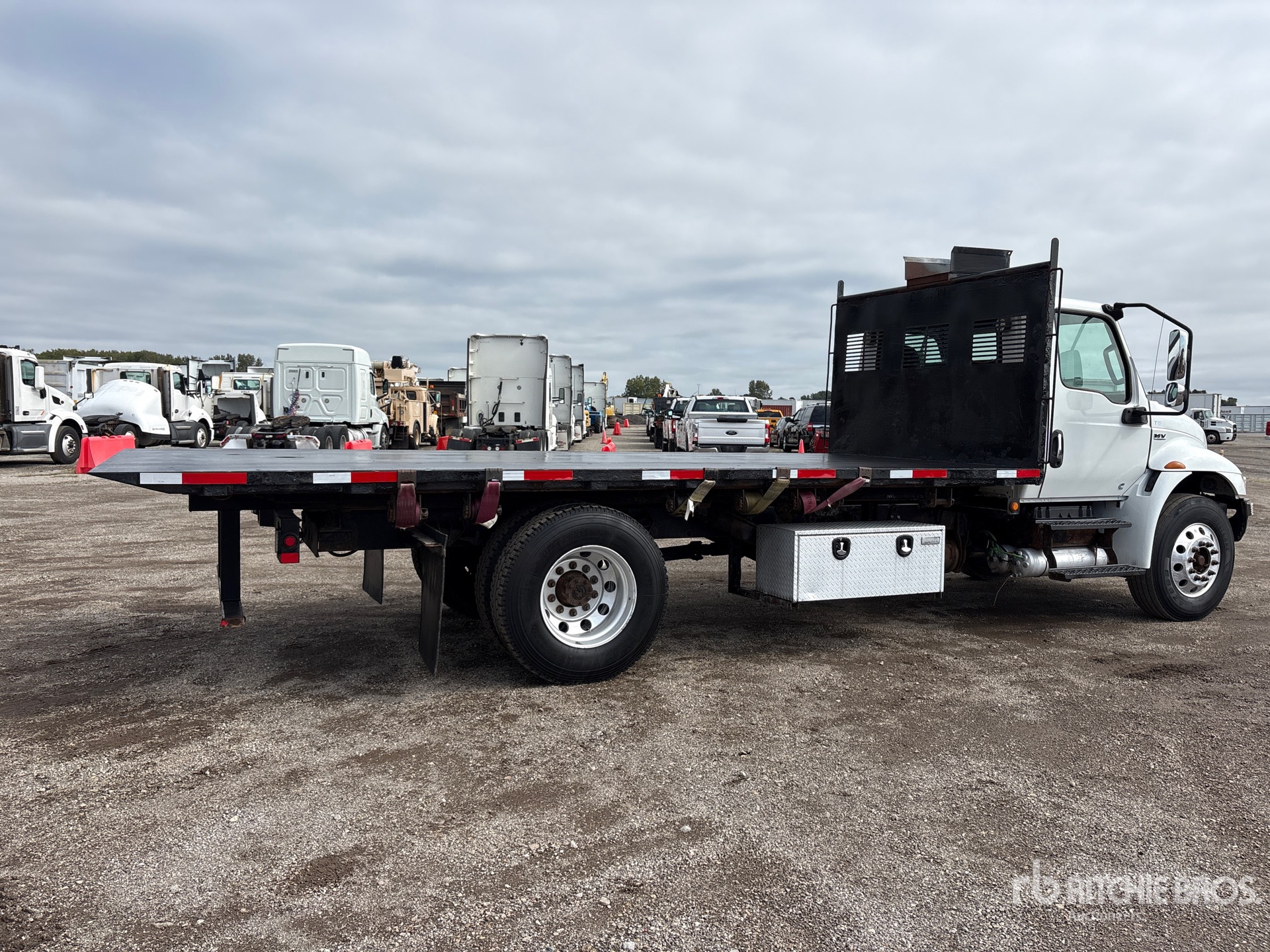 2019 International MV 607
