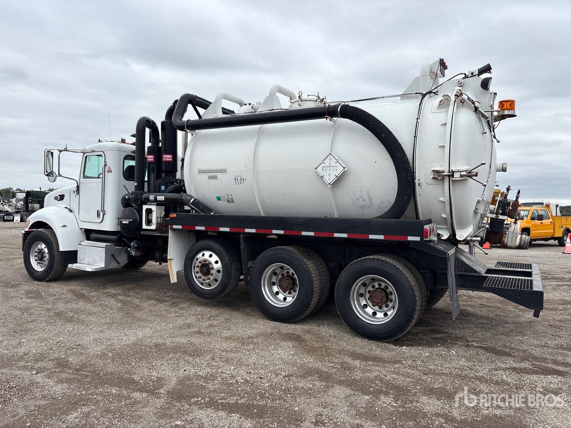 2006 Peterbilt 335