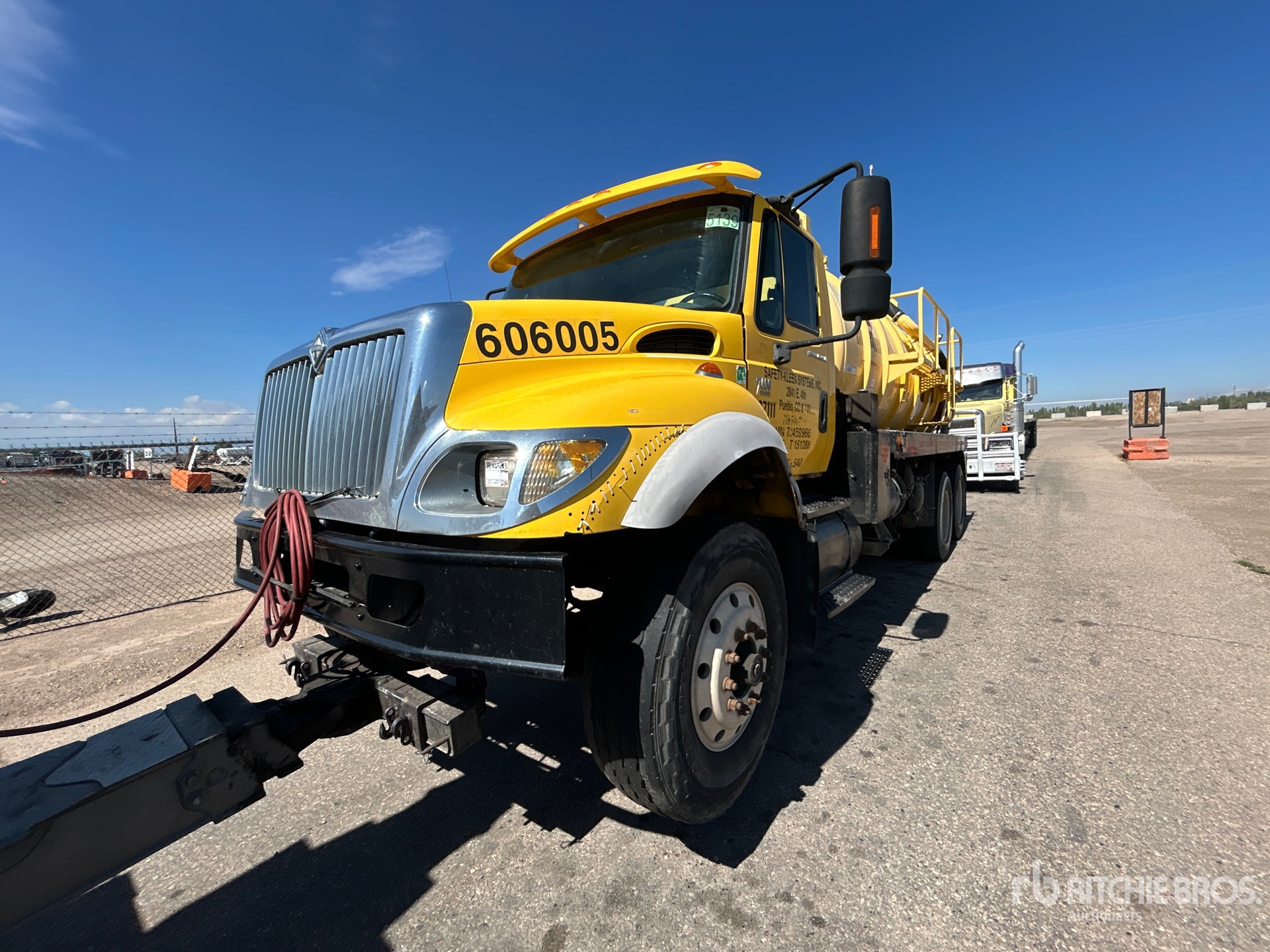 2007 International WORKSTAR 7400