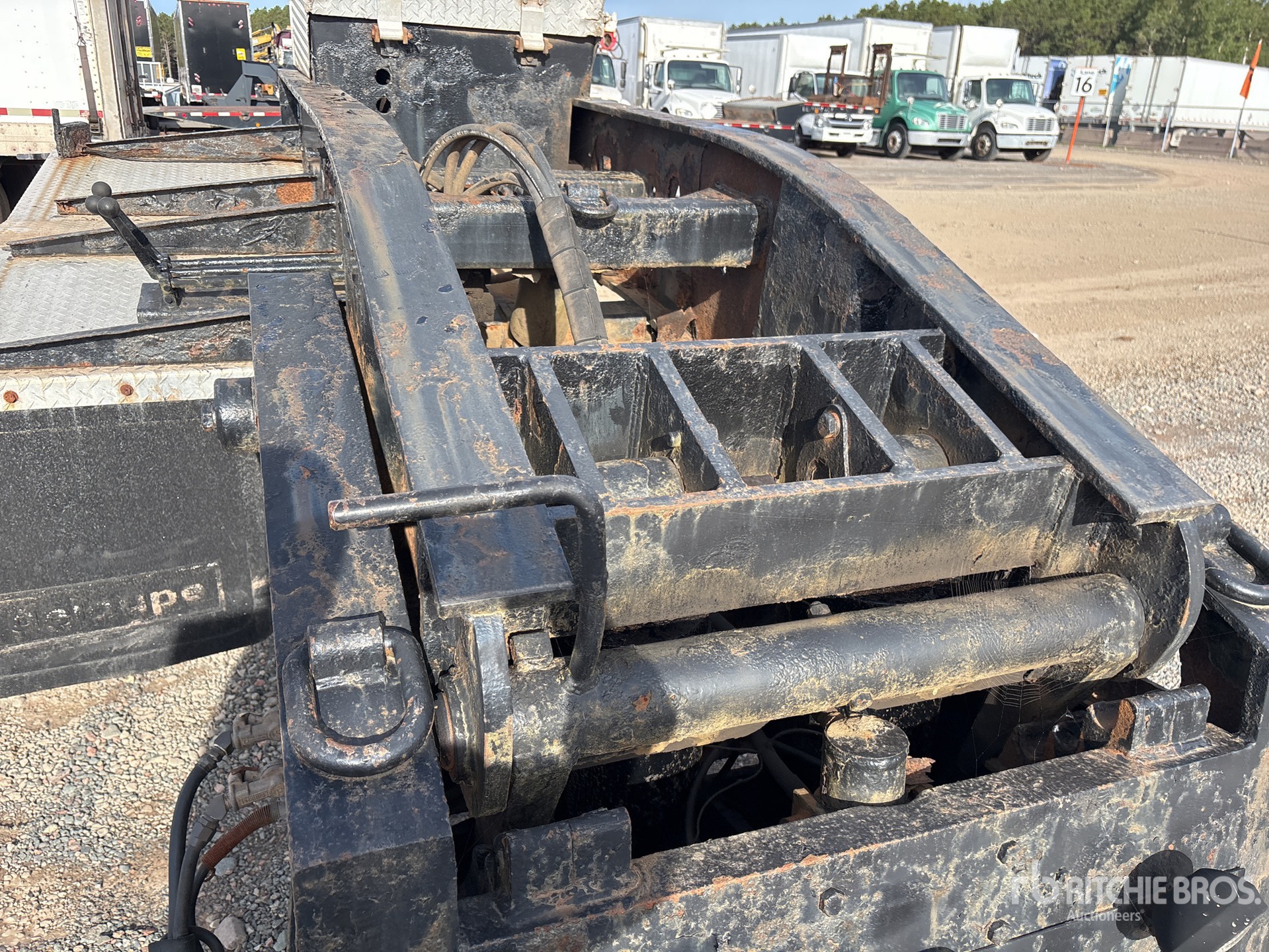 2008 Deloupe 60 TON TRI/A BEAM REMOVABLE GOO ...