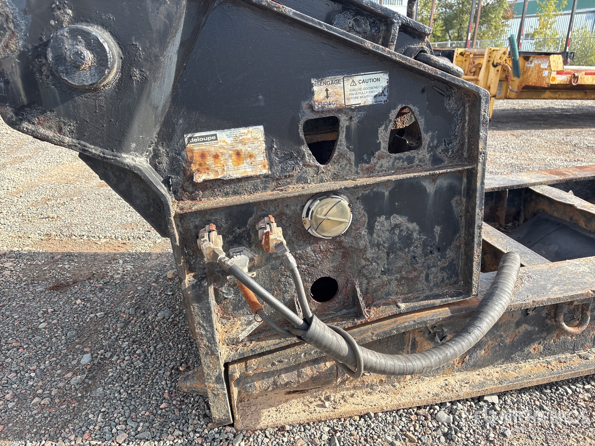 2008 Deloupe 60 TON TRI/A BEAM REMOVABLE GOO ...