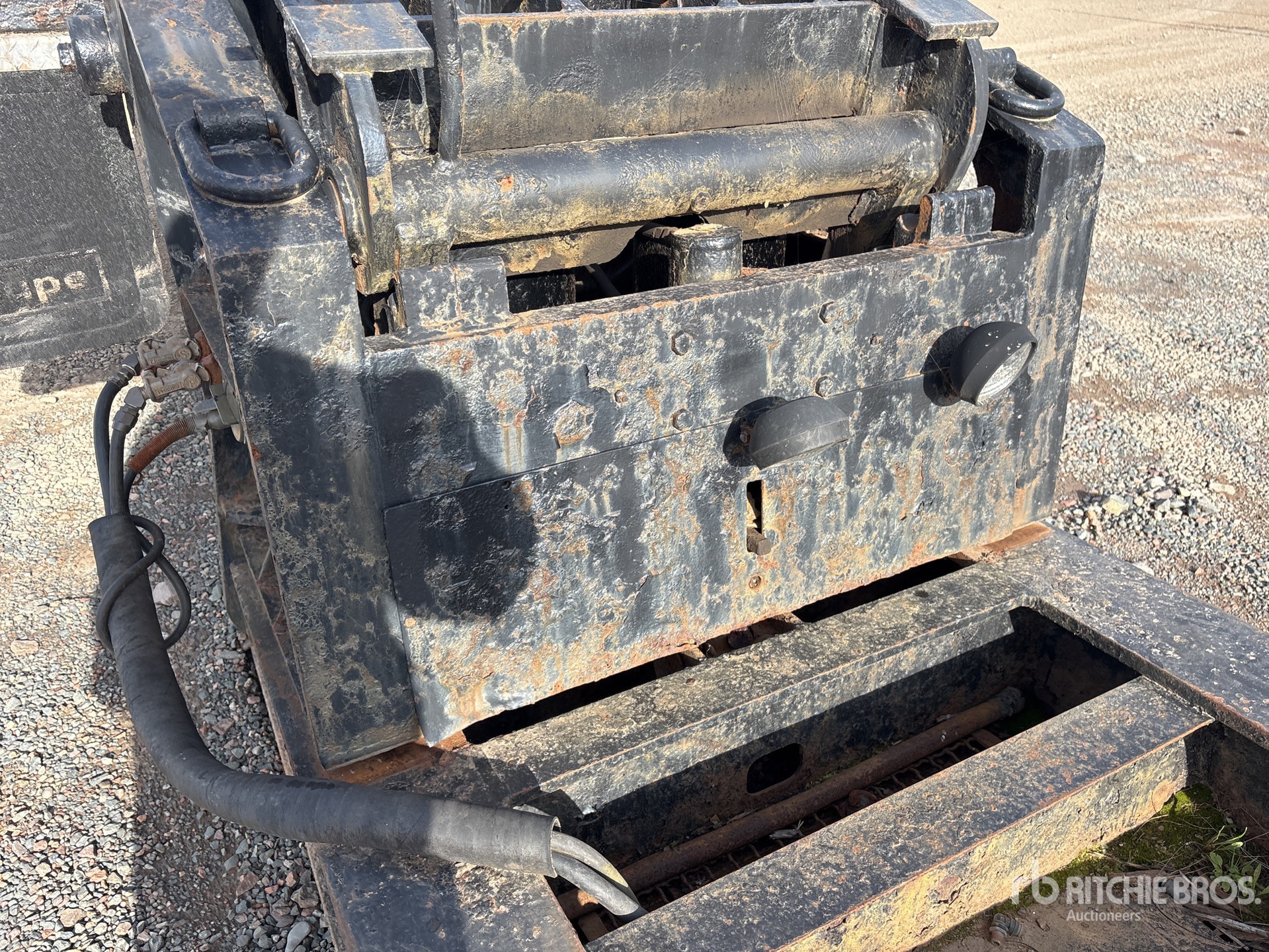 2008 Deloupe 60 TON TRI/A BEAM REMOVABLE GOO ...