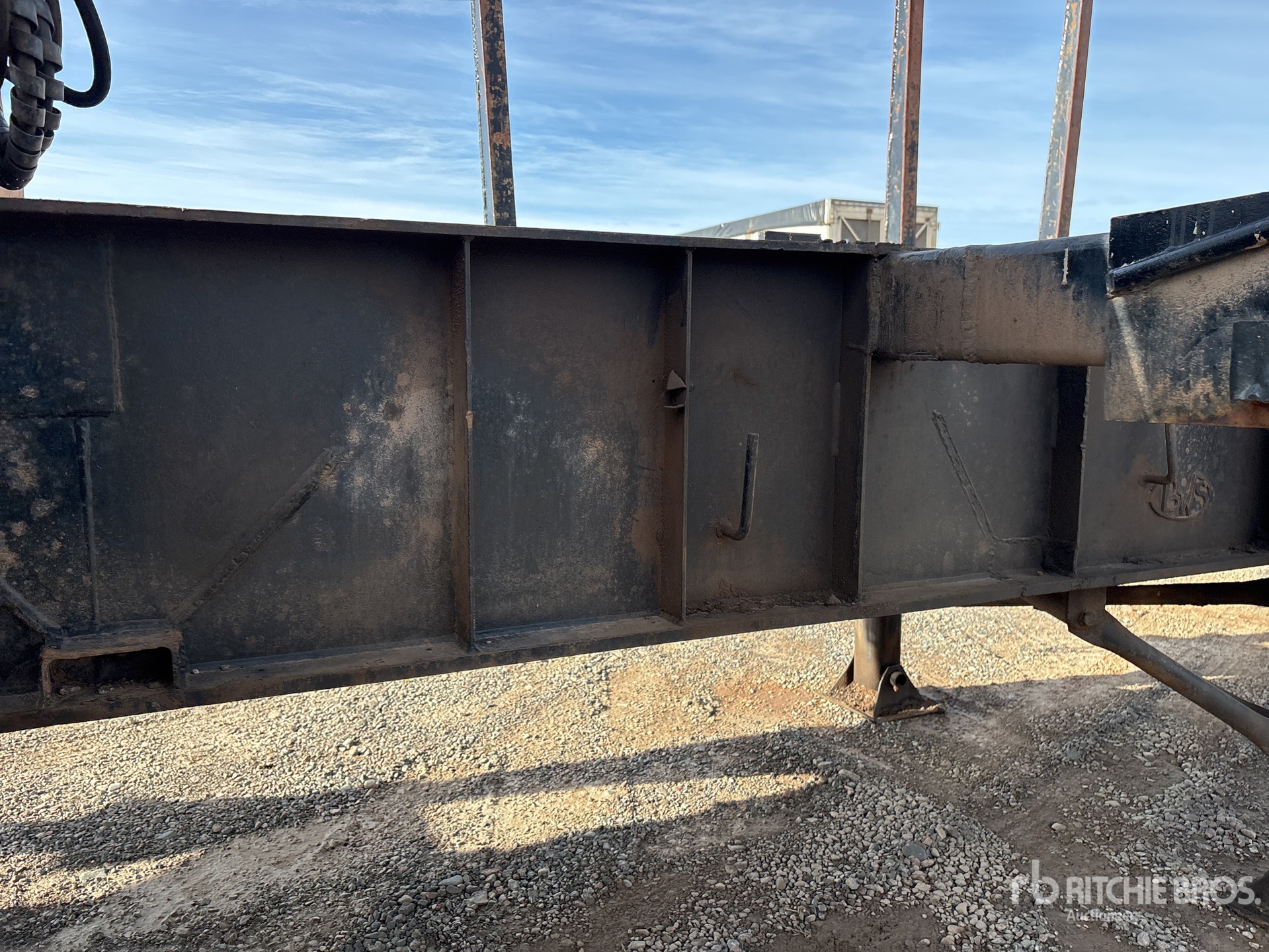 1997 BWS 45 FT TRI/A SELF-LOADING