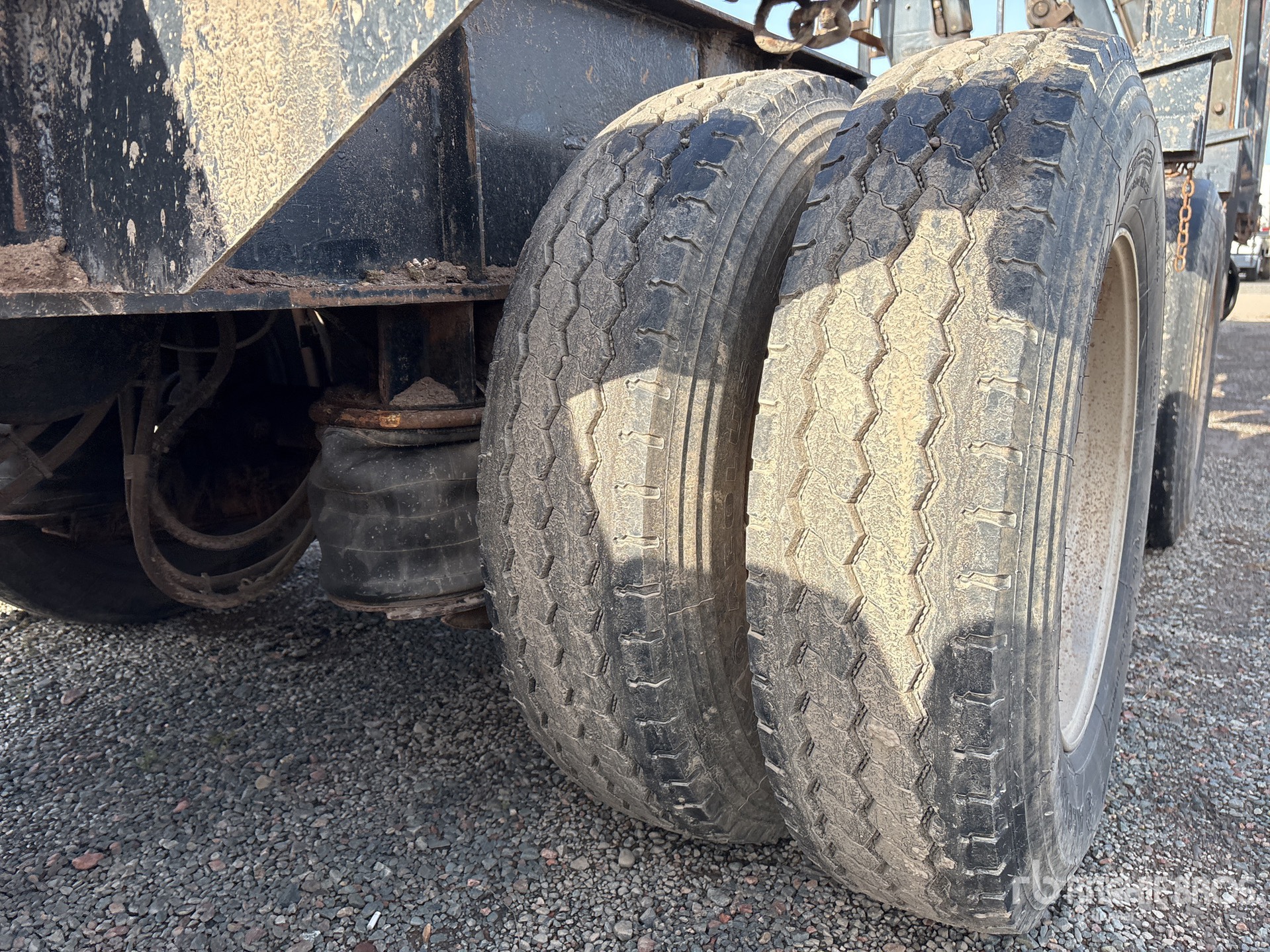1997 BWS 45 FT TRI/A SELF-LOADING