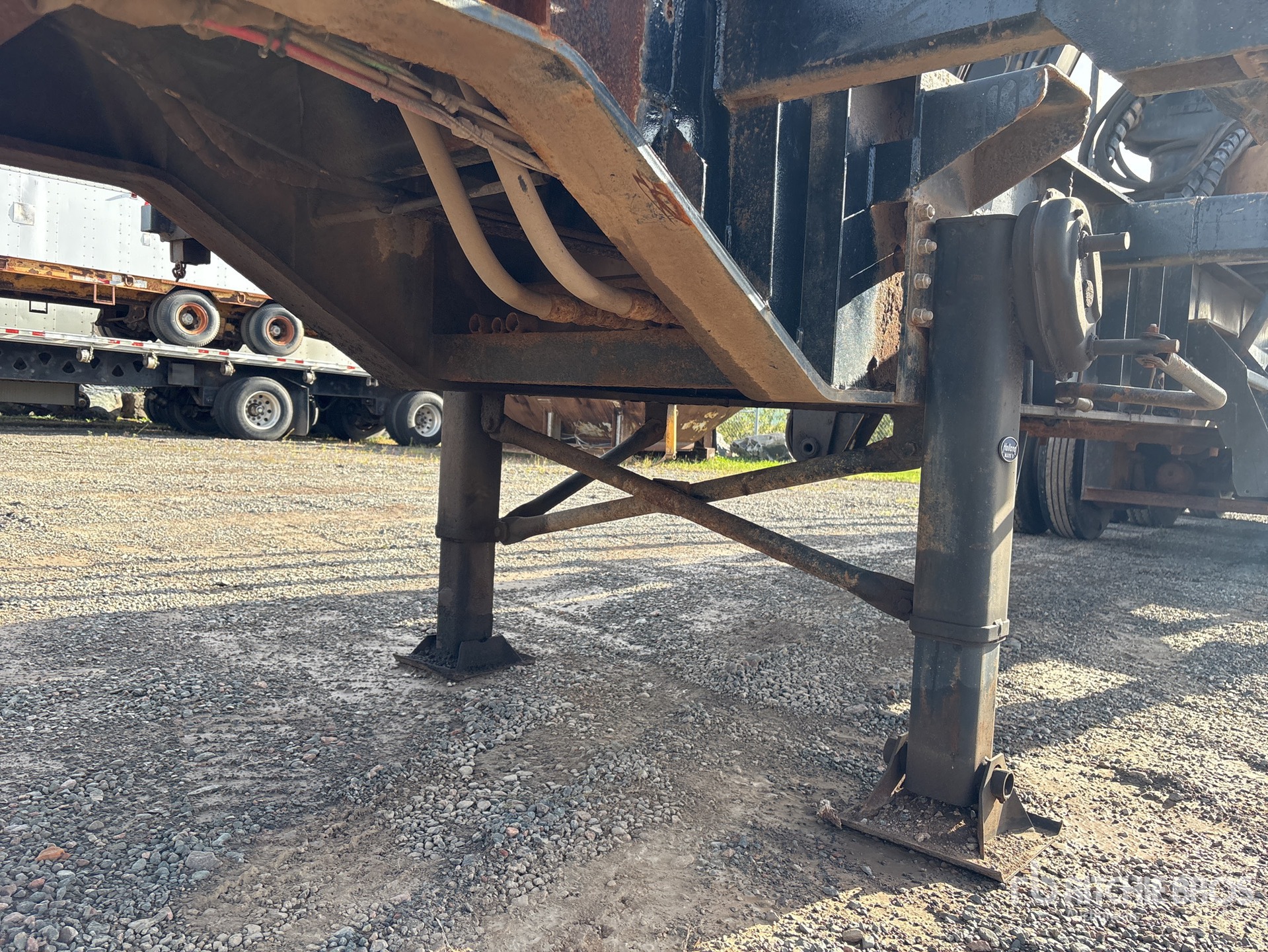 1997 BWS 45 FT TRI/A SELF-LOADING