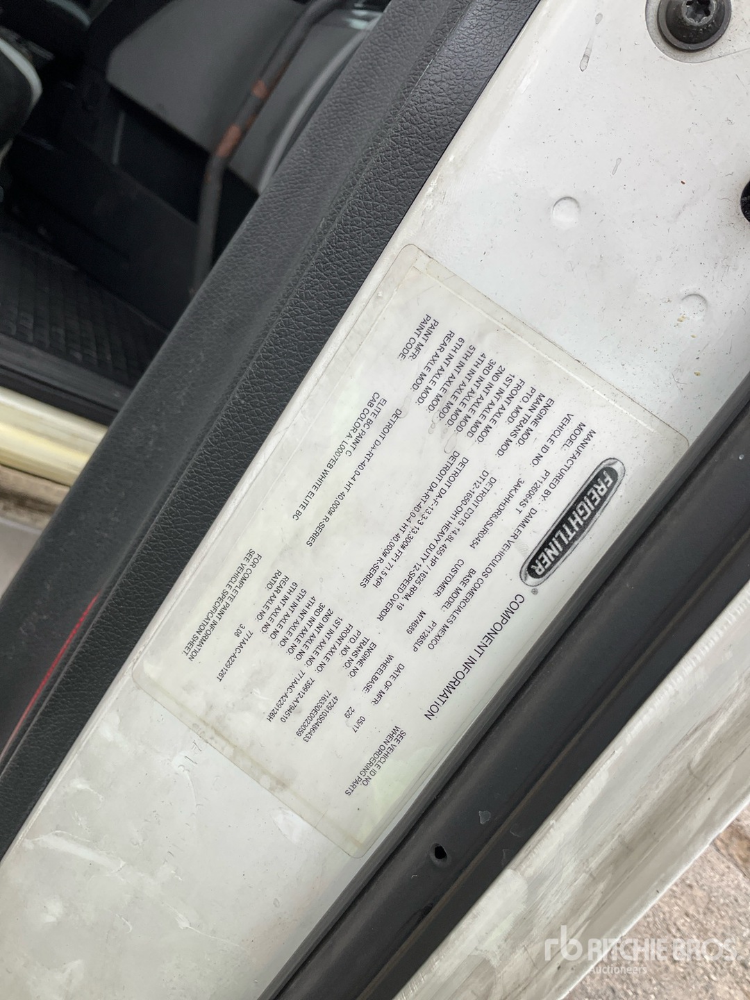2018 Freightliner CASCADIA 126