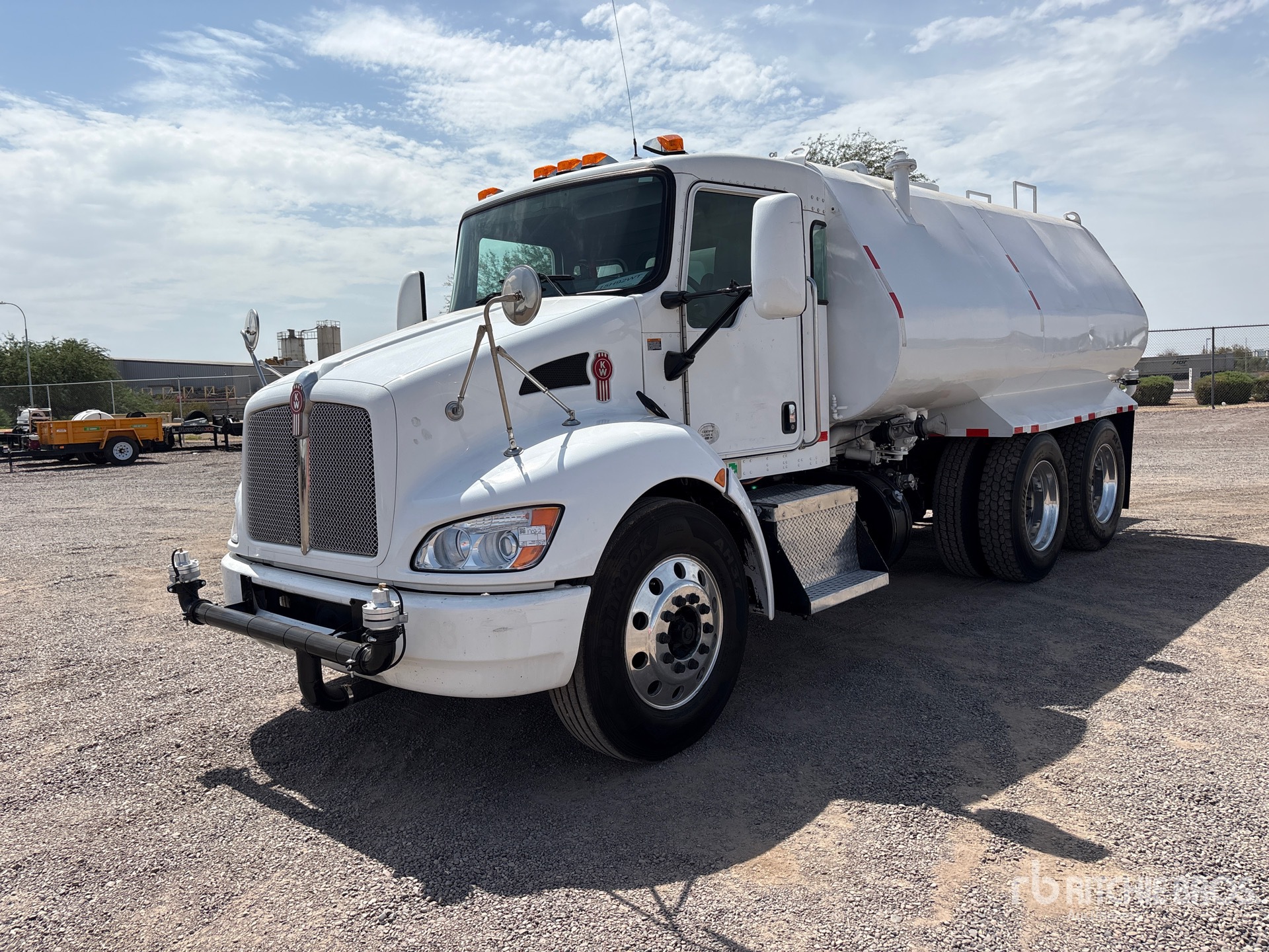 Photo of 2015 Kenworth T370